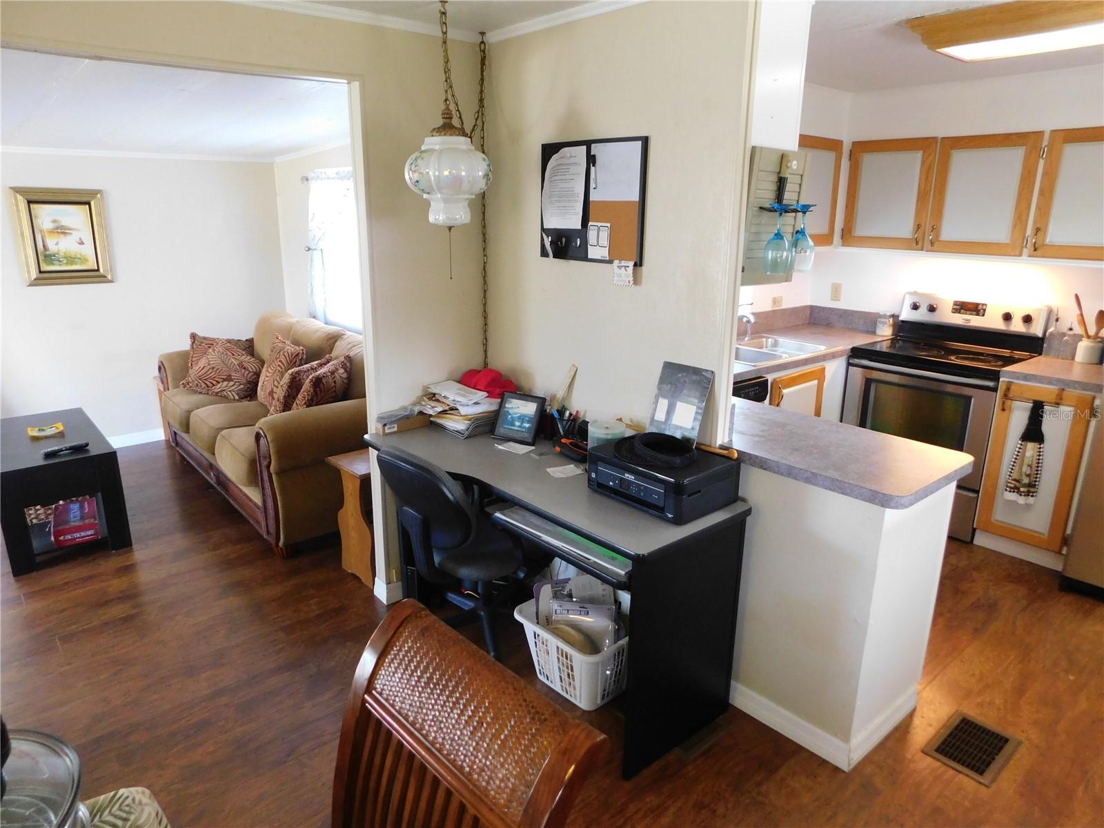 37303 8TH AVE, ZEPHYRHILLS, FL, 33542