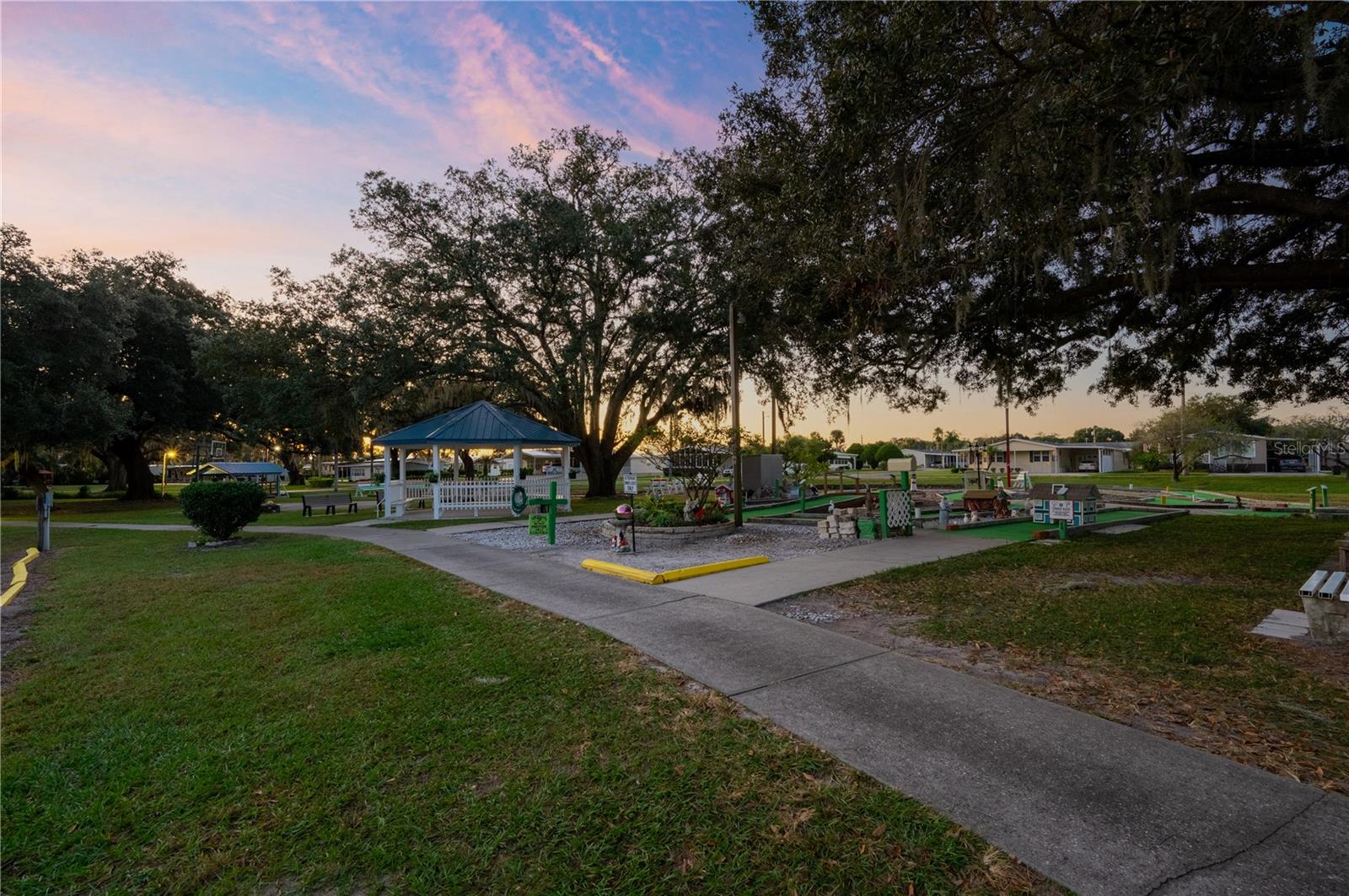 37303 8TH AVE, ZEPHYRHILLS, FL, 33542