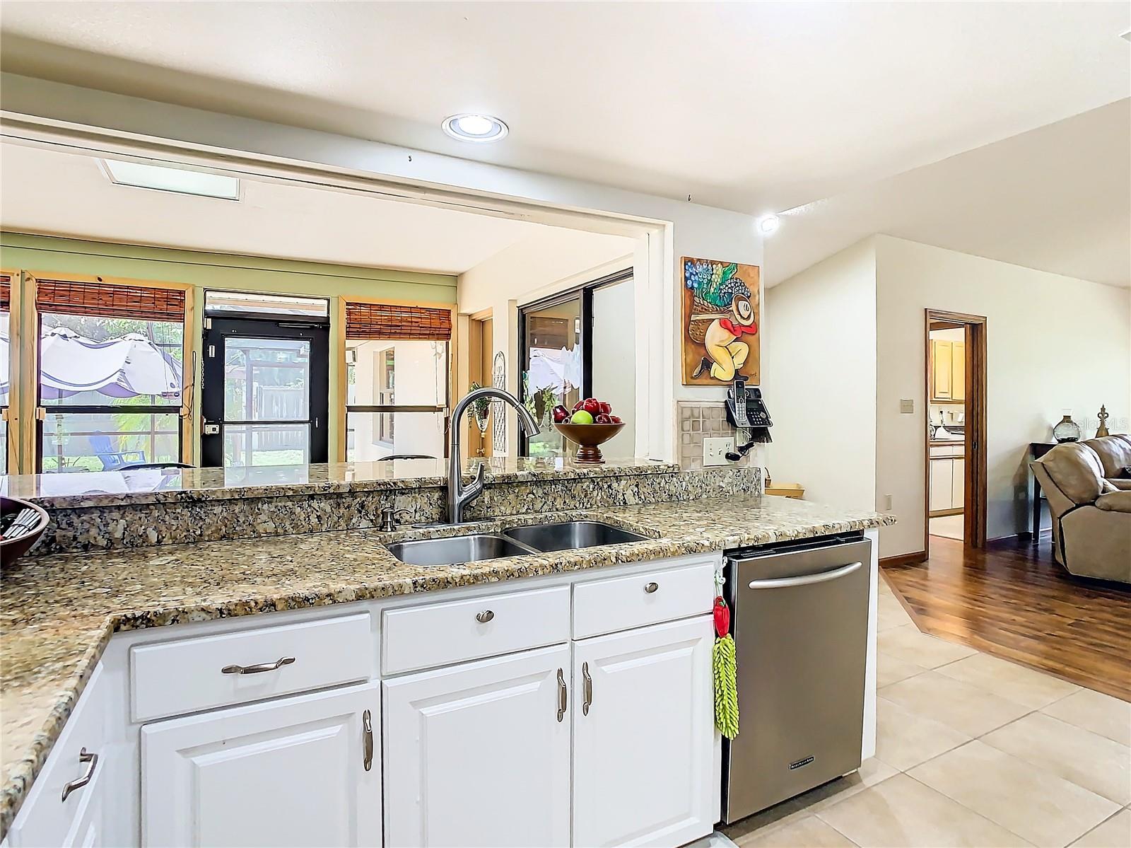 3015 FOREST CLUB DR, PLANT CITY, FL, 33566