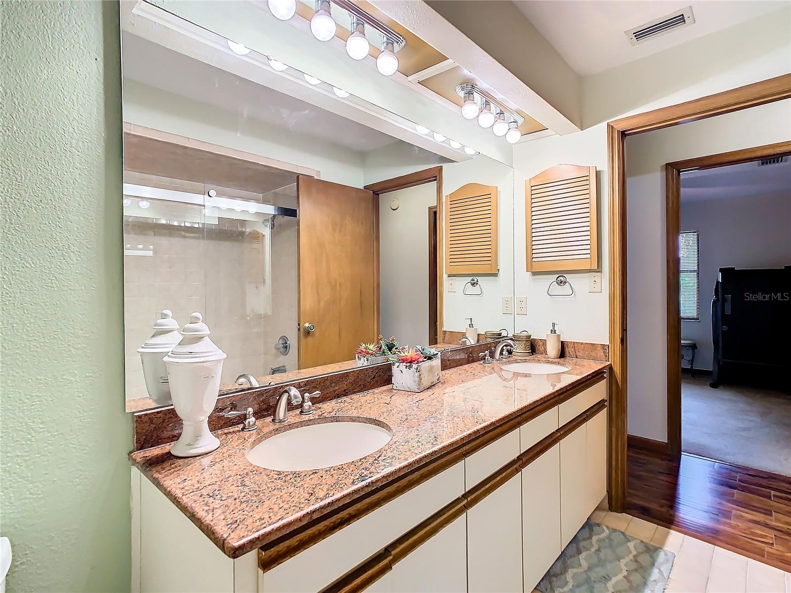 3015 FOREST CLUB DR, PLANT CITY, FL, 33566