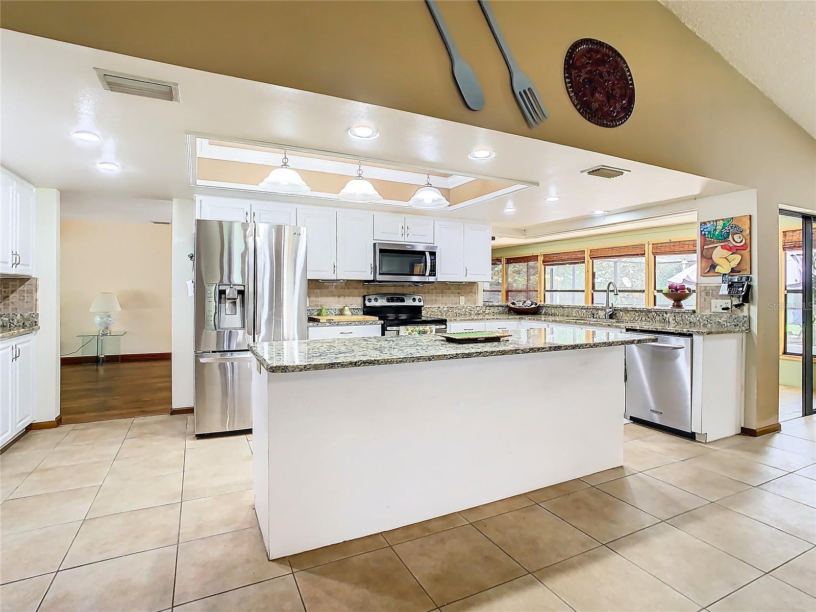 3015 FOREST CLUB DR, PLANT CITY, FL, 33566