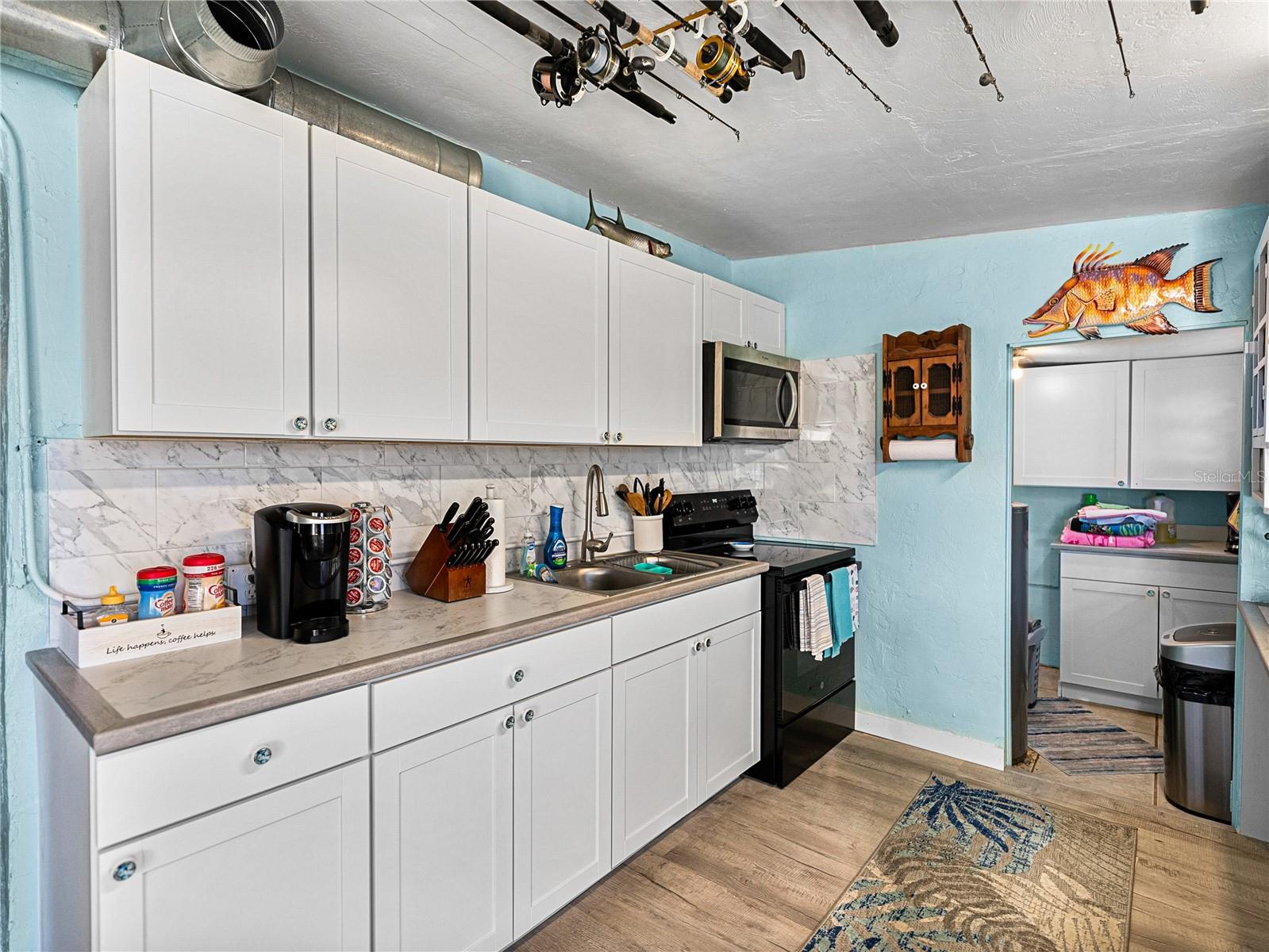 1422 BAYSHORE RD, RUSKIN, FL, 33570