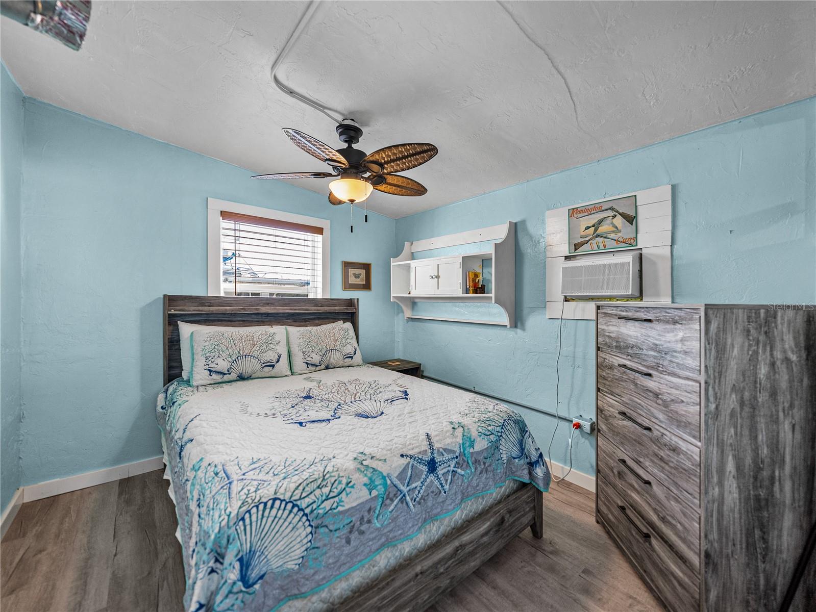 1422 BAYSHORE RD, RUSKIN, FL, 33570