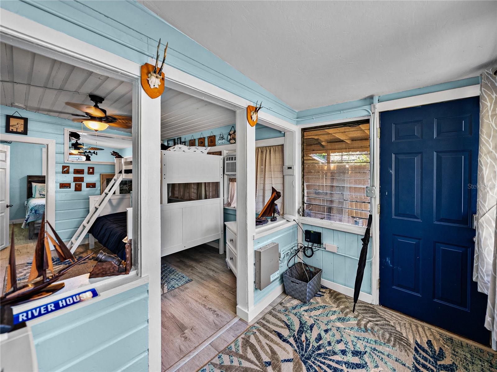 1422 BAYSHORE RD, RUSKIN, FL, 33570