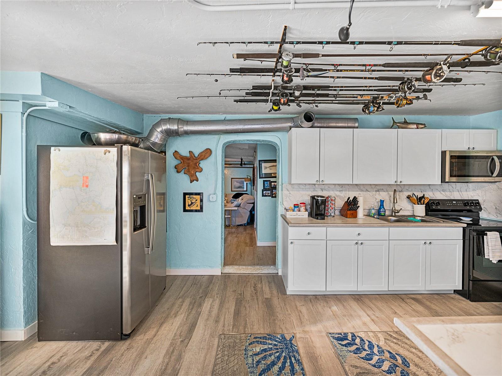 1422 BAYSHORE RD, RUSKIN, FL, 33570