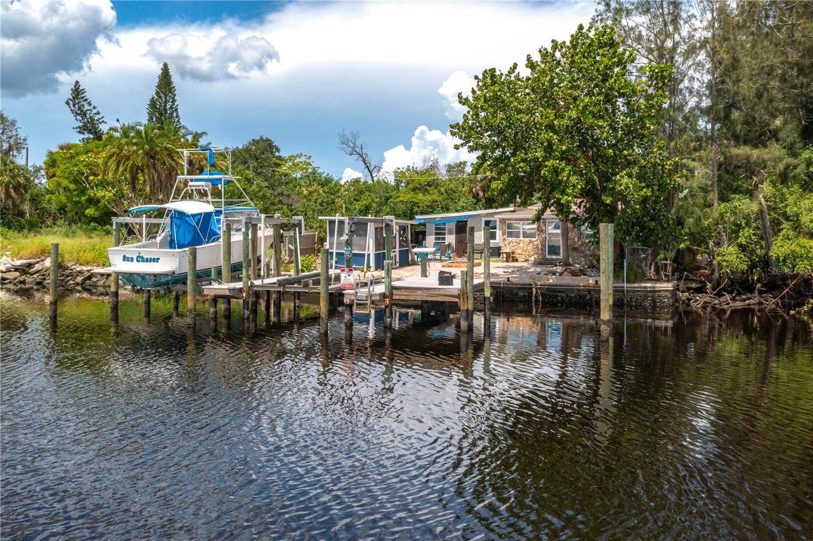 1422 BAYSHORE RD, RUSKIN, FL, 33570