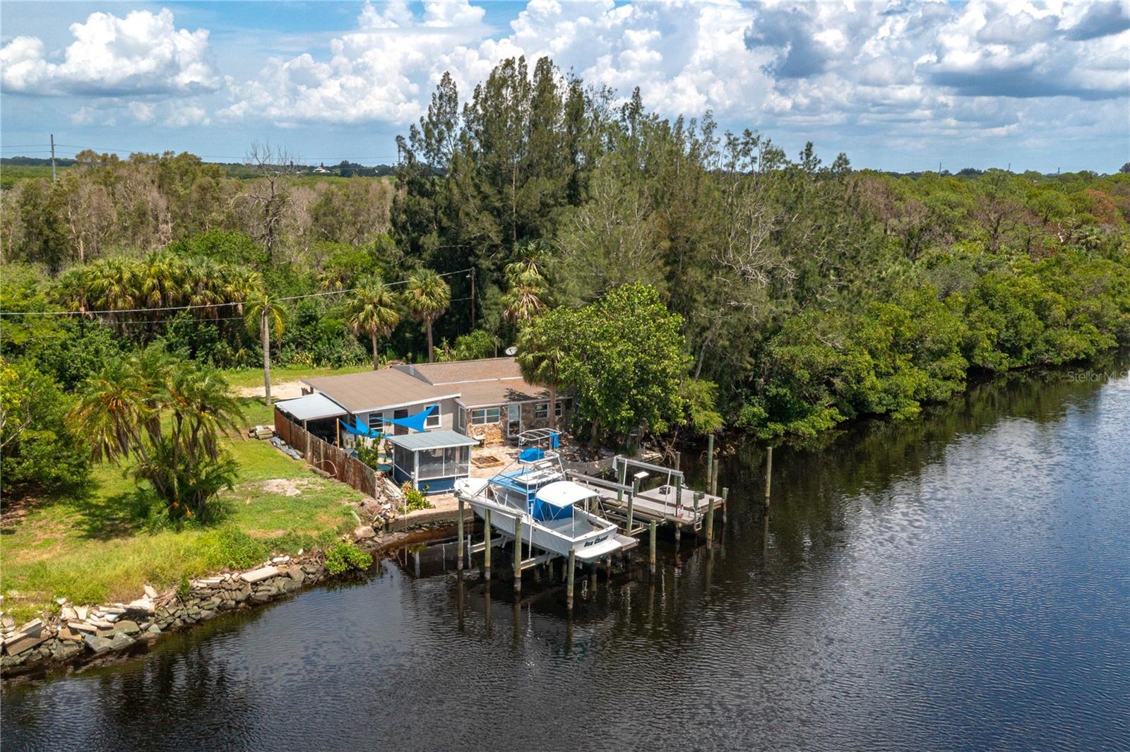 1422 BAYSHORE RD, RUSKIN, FL, 33570