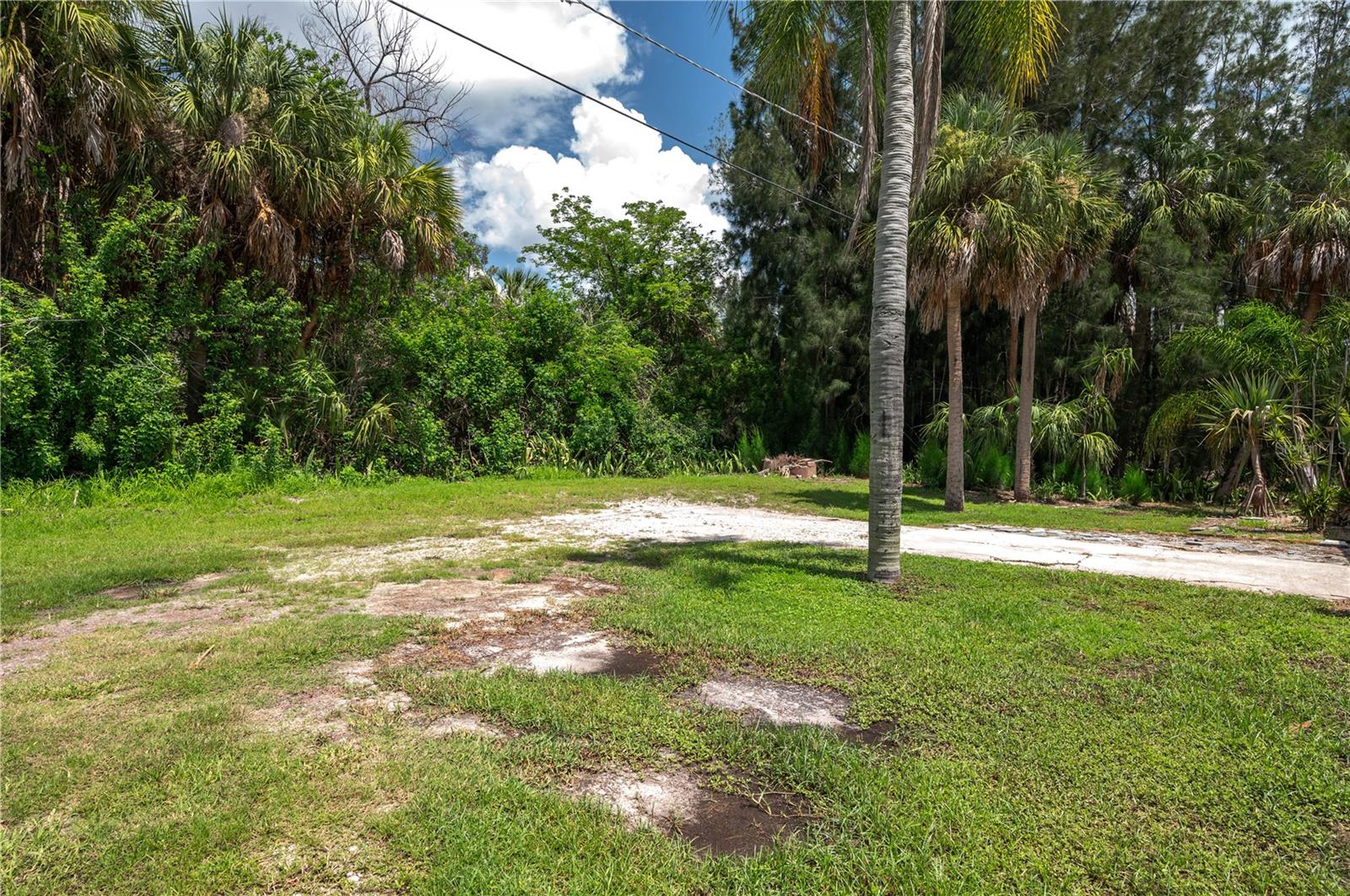 1422 BAYSHORE RD, RUSKIN, FL, 33570