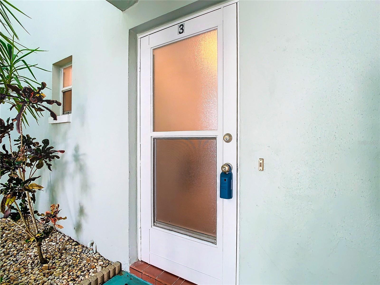 Front door to 2570 Gary Cir #3