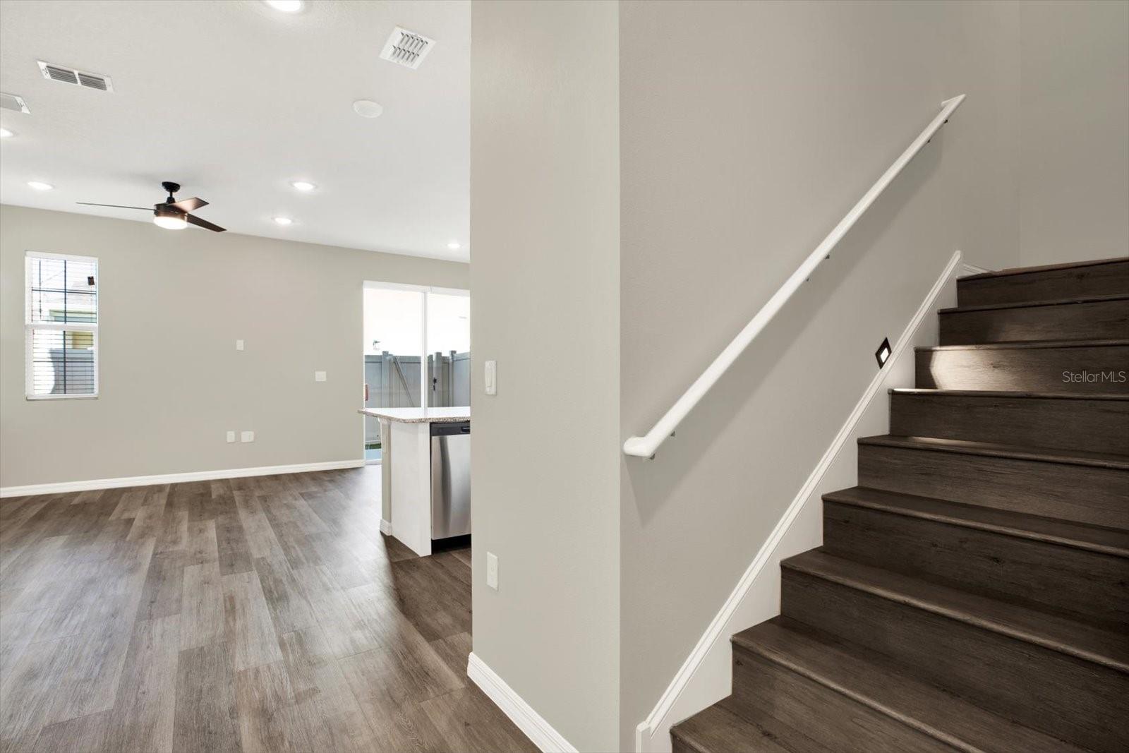 9900 CRESCENT RAY DR, WESLEY CHAPEL, FL, 33545