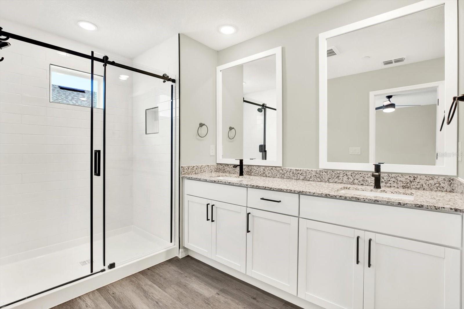 9900 CRESCENT RAY DR, WESLEY CHAPEL, FL, 33545