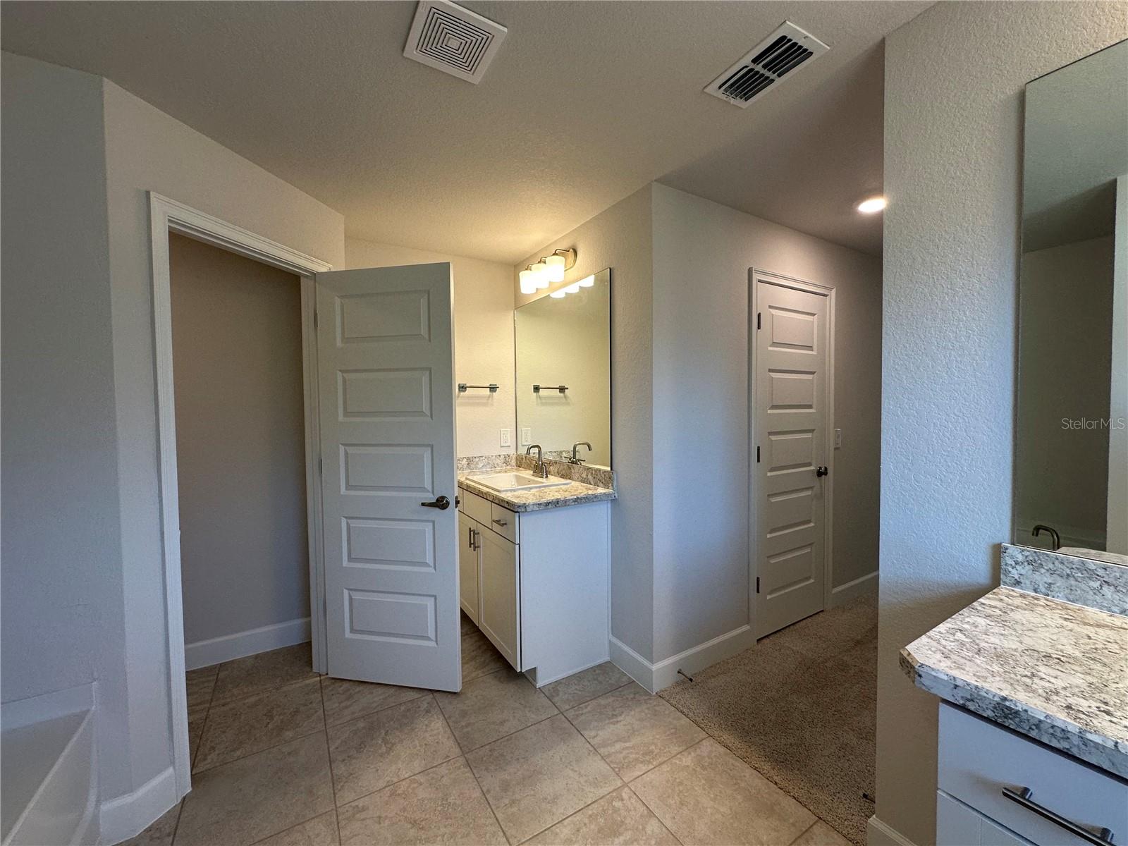 11525 SW 65TH AVENUE RD, OCALA, FL, 34476