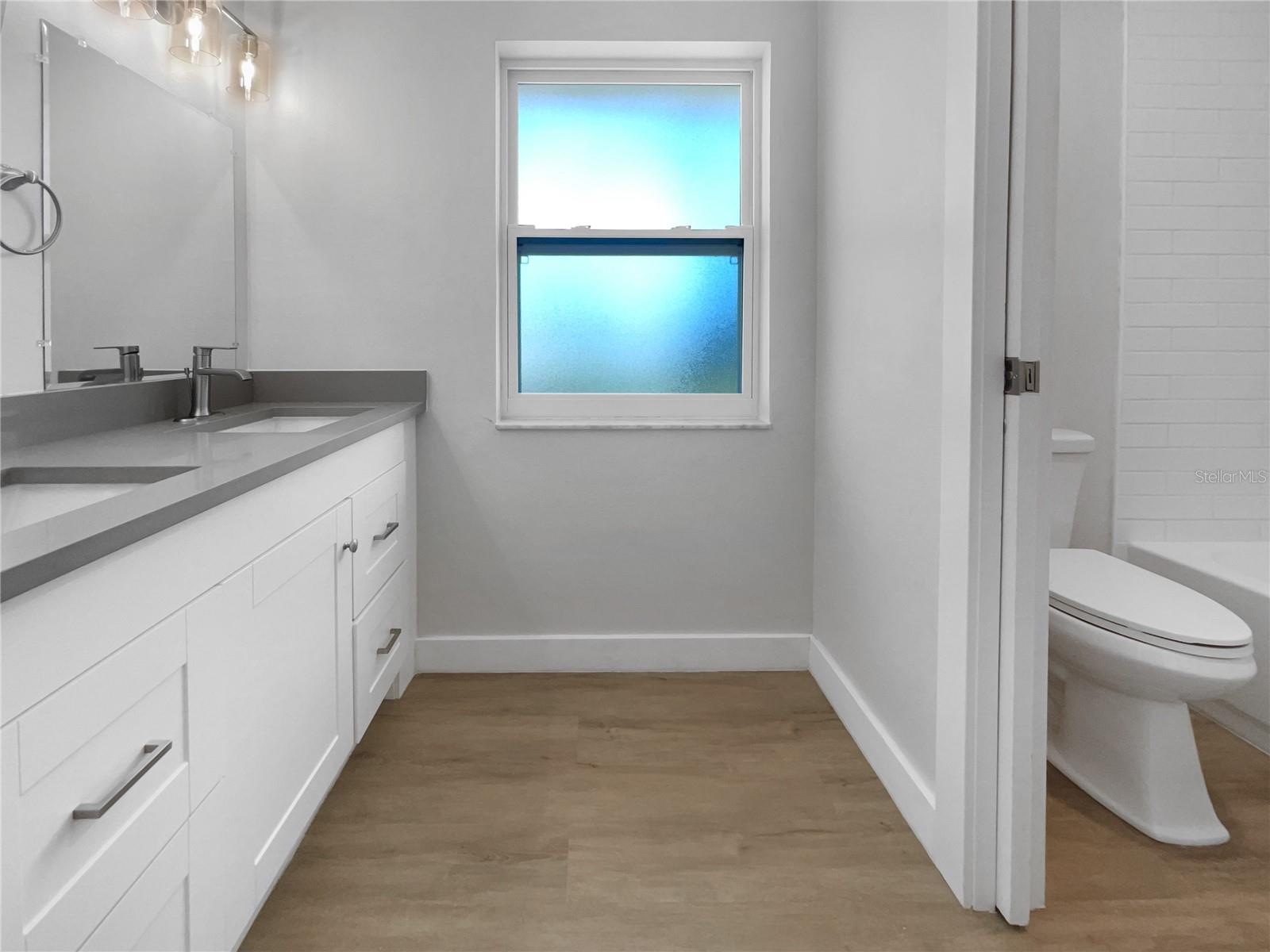 1340 REDSTART RD, VENICE, FL, 34293