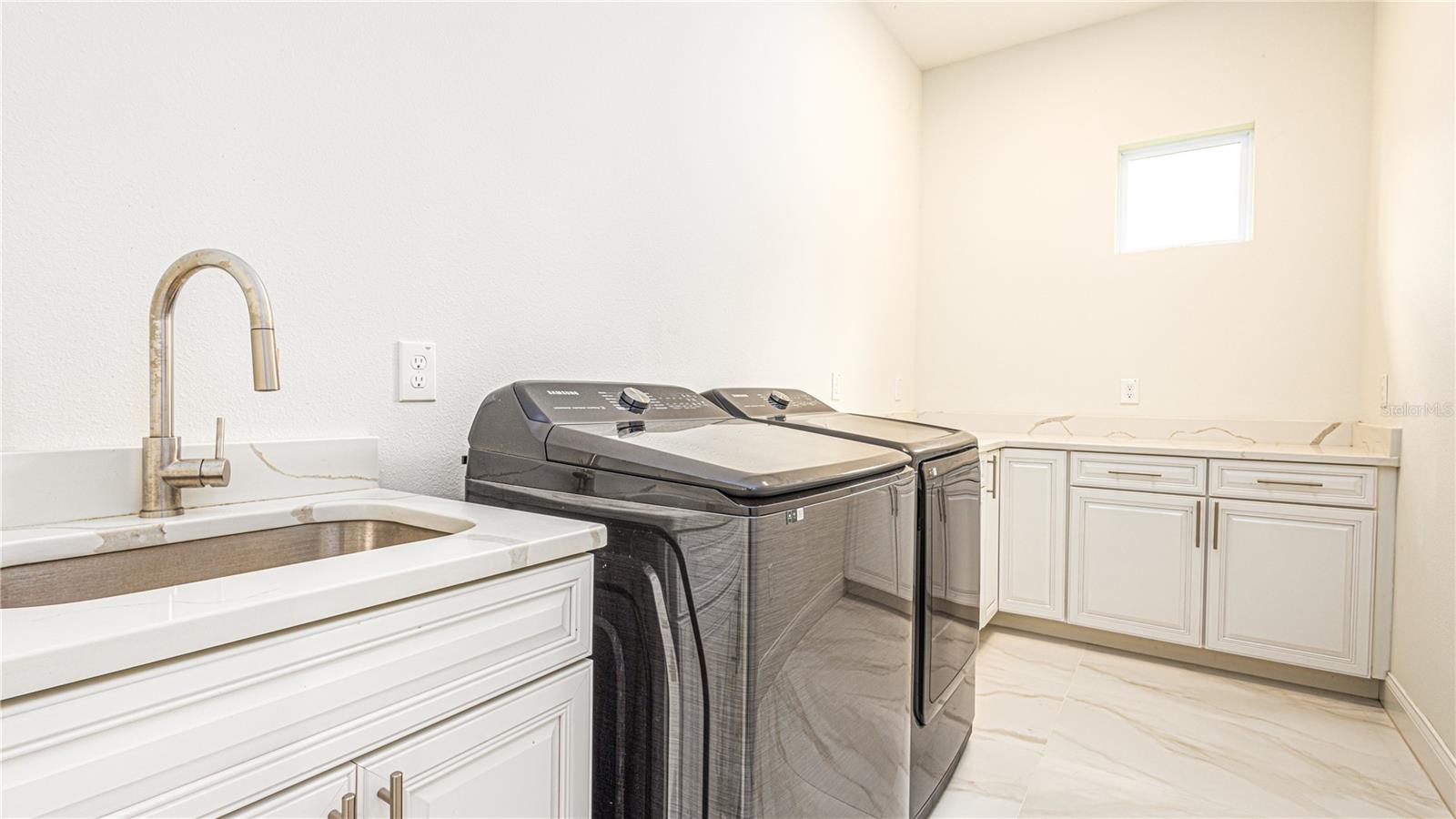 32801 ESTATE GARDEN DR, WESLEY CHAPEL, FL, 33545