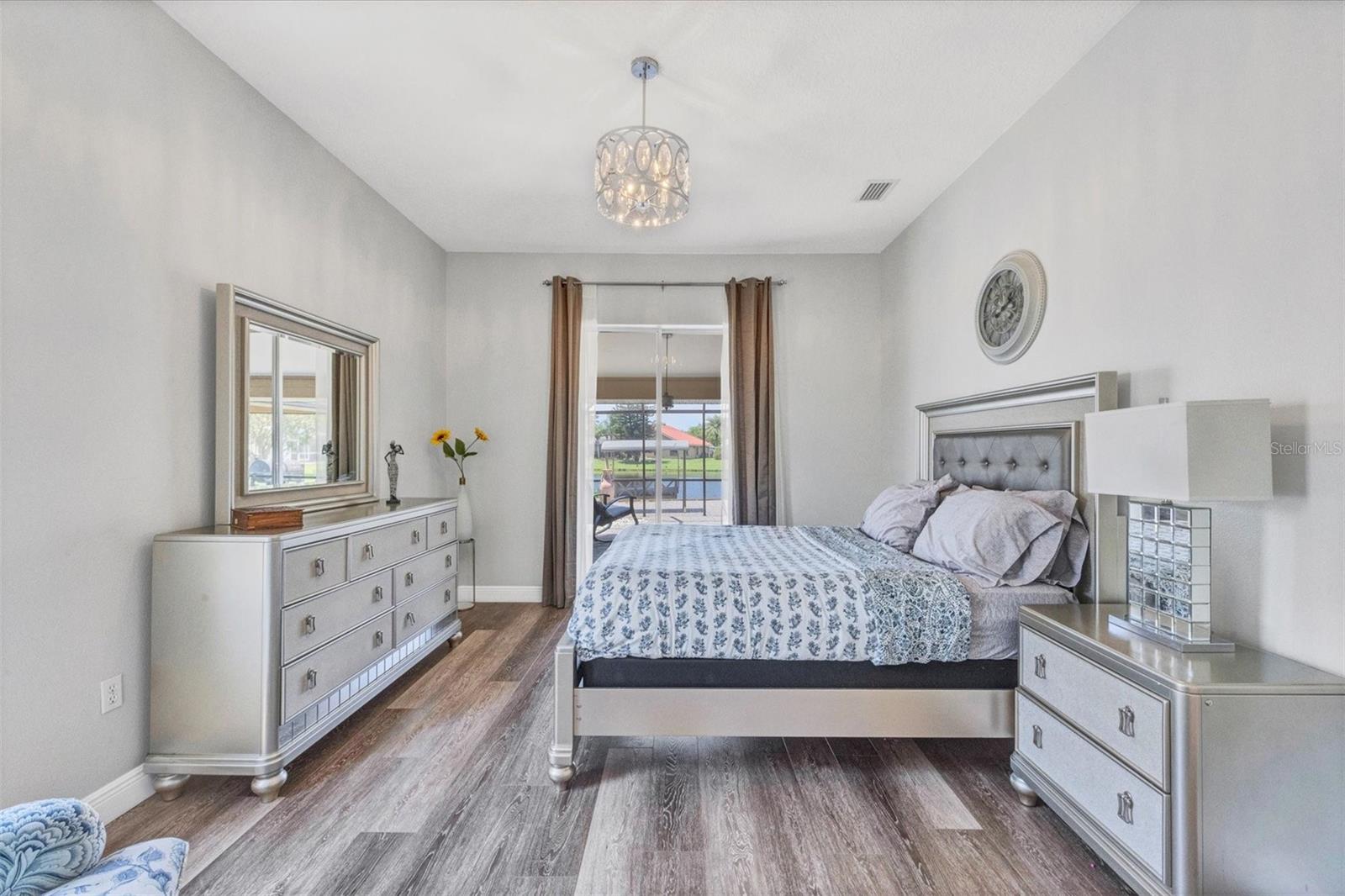 5857 CARRIAGE DR, SARASOTA, FL, 34243