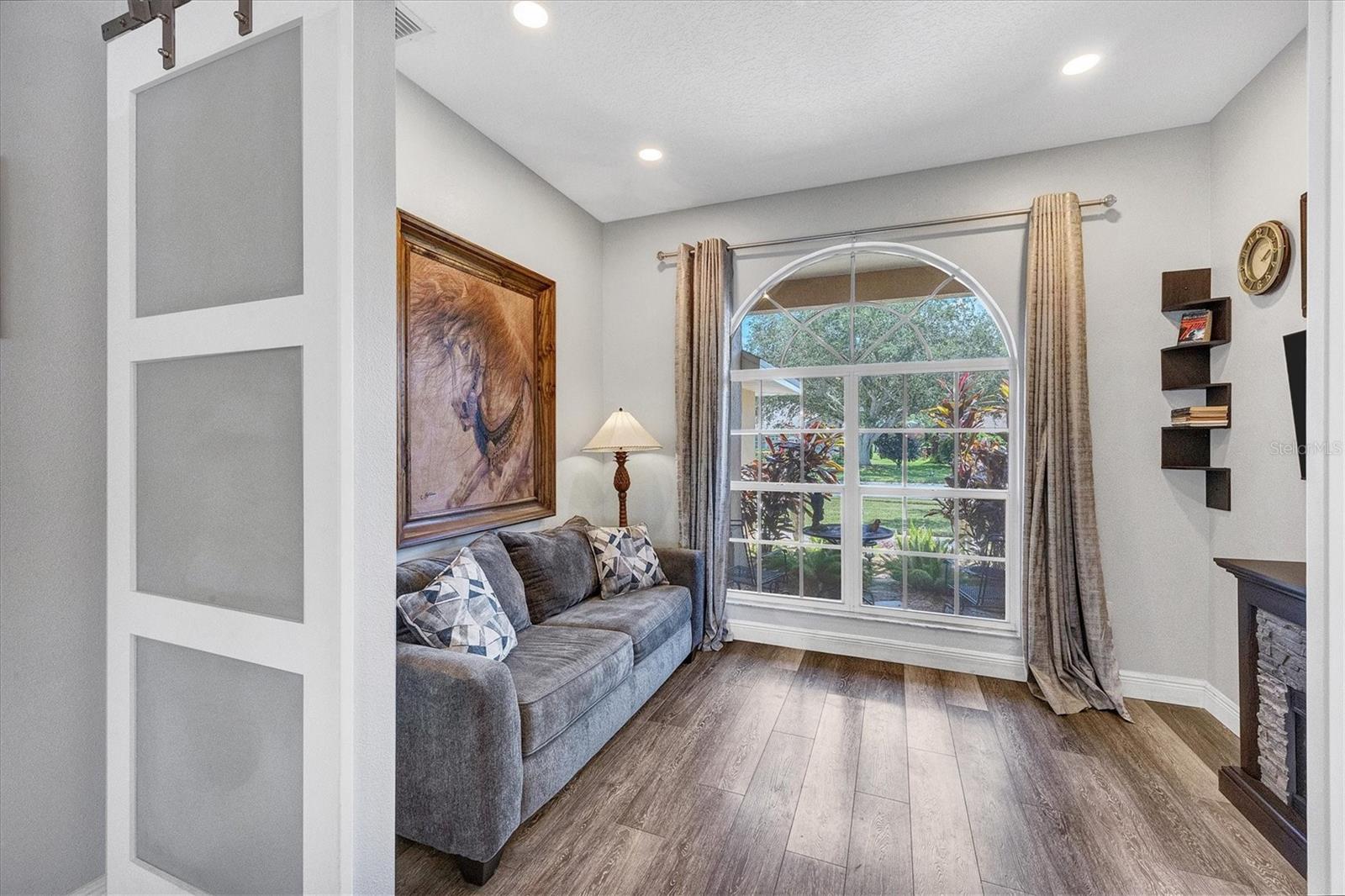 5857 CARRIAGE DR, SARASOTA, FL, 34243