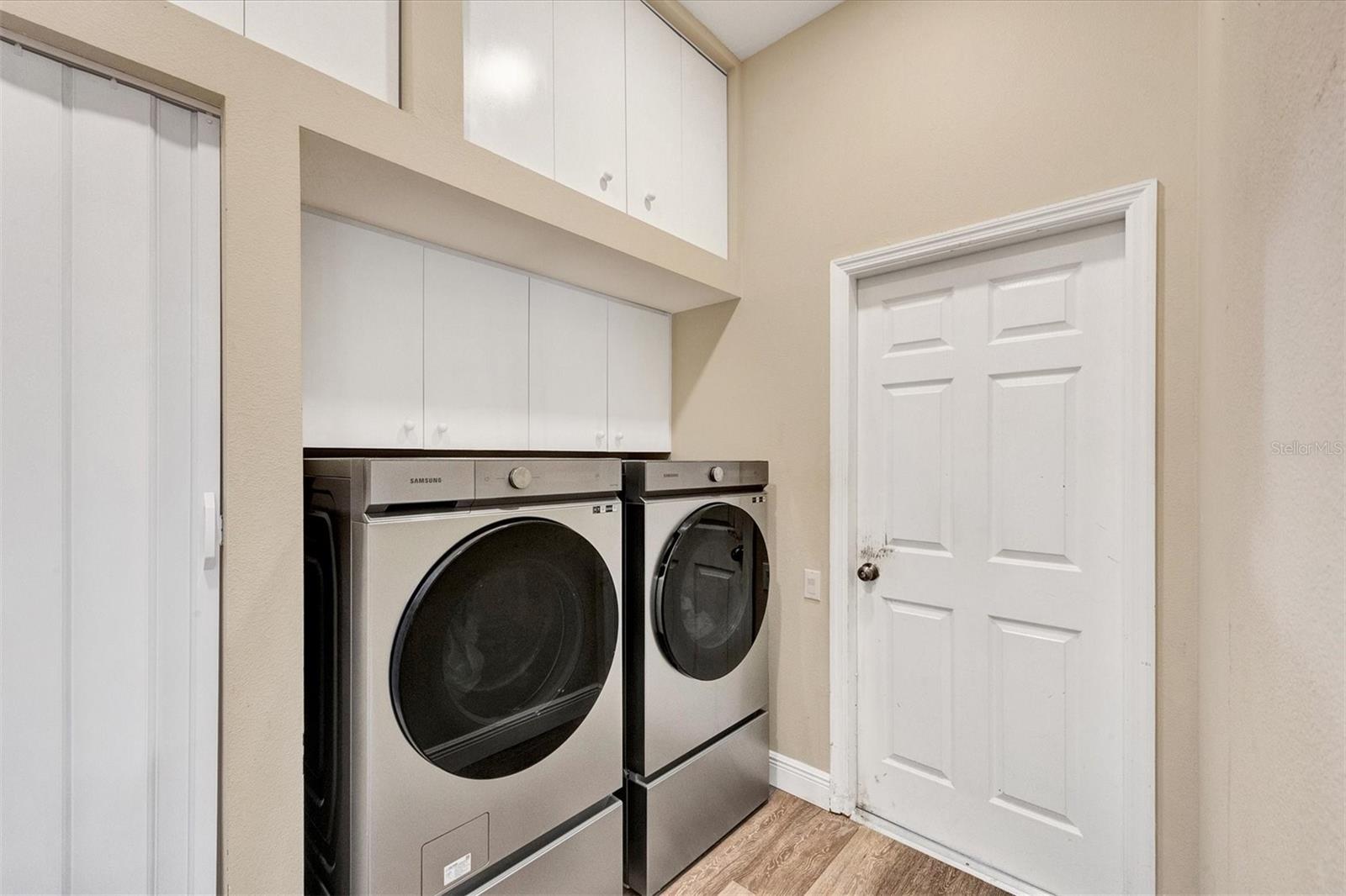 5857 CARRIAGE DR, SARASOTA, FL, 34243