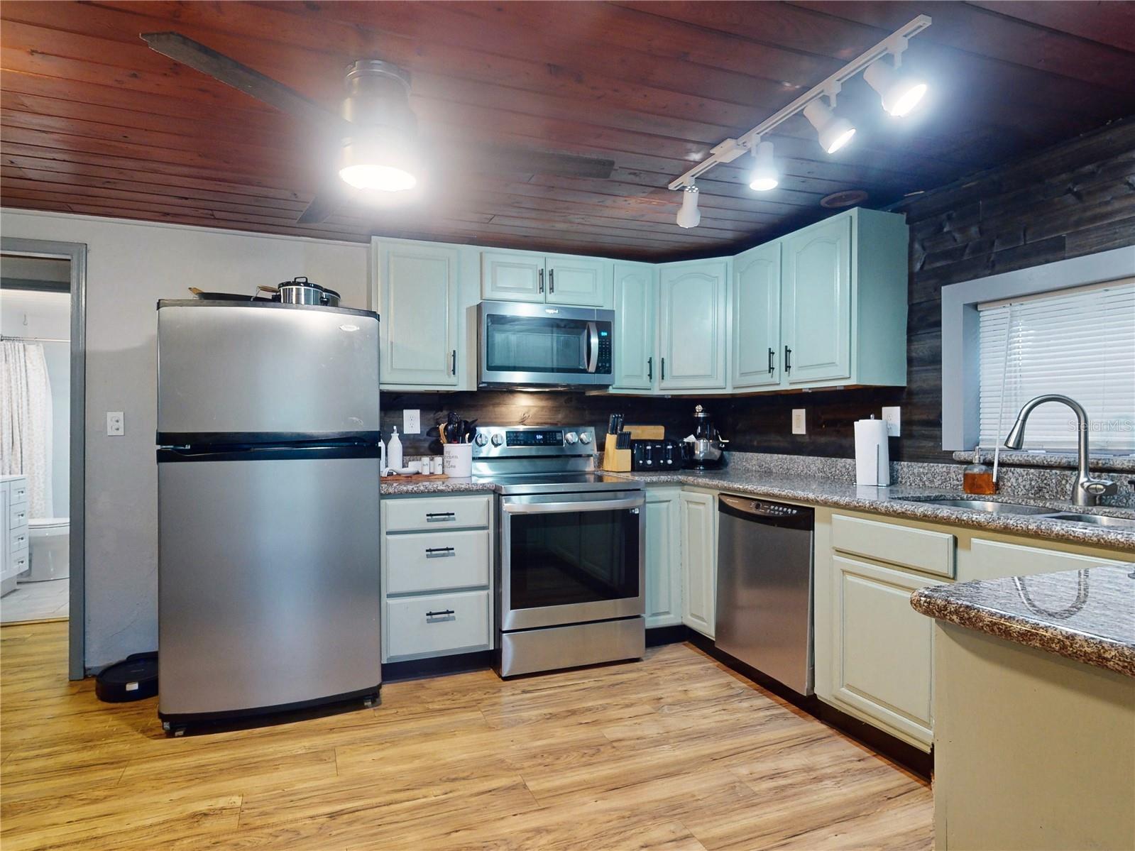 2521 FAIRFAX AVE, NEW SMYRNA BEACH, FL, 32168