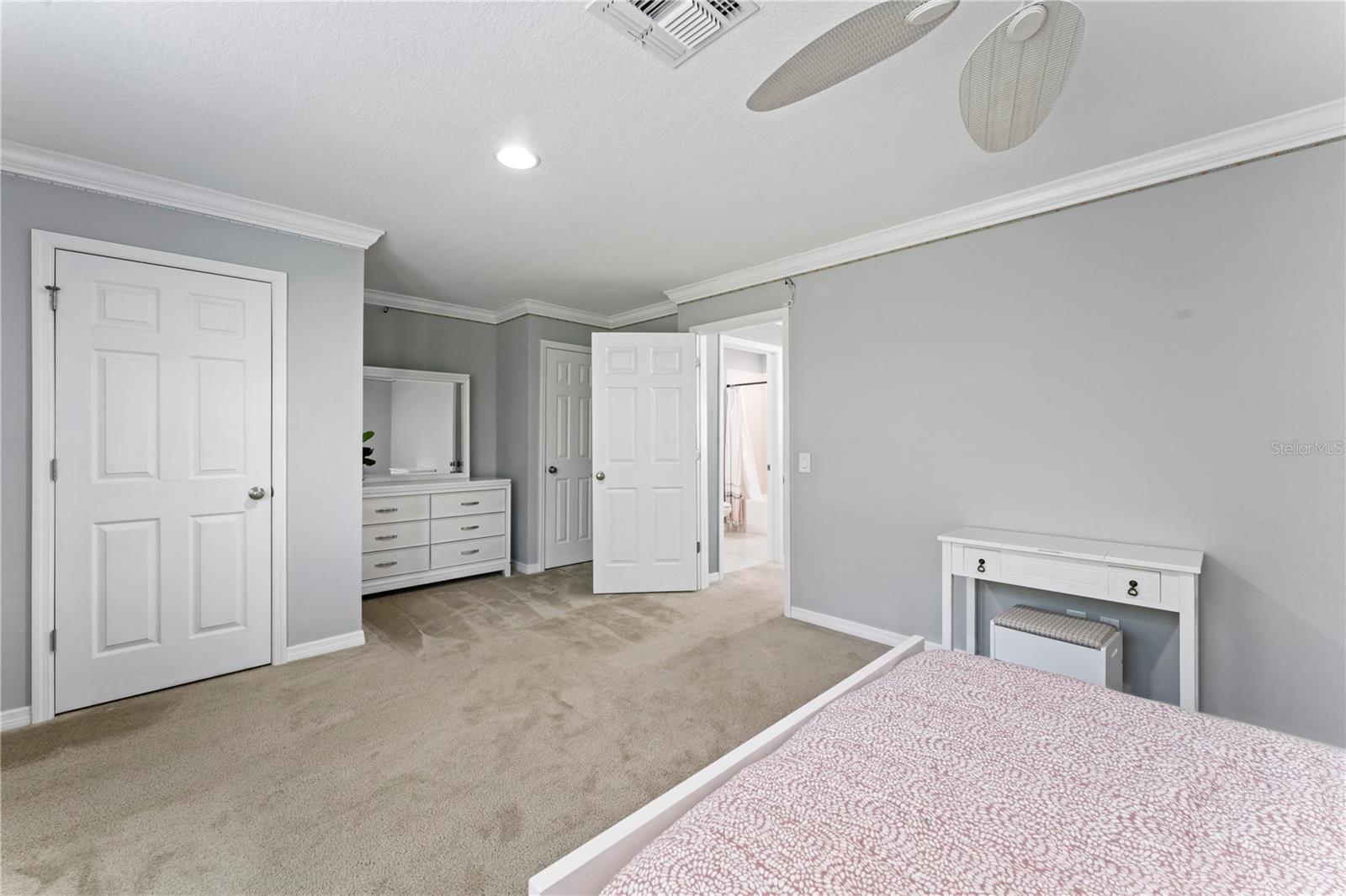 8446 BLUEVINE SKY DR, LAND O LAKES, FL, 34637