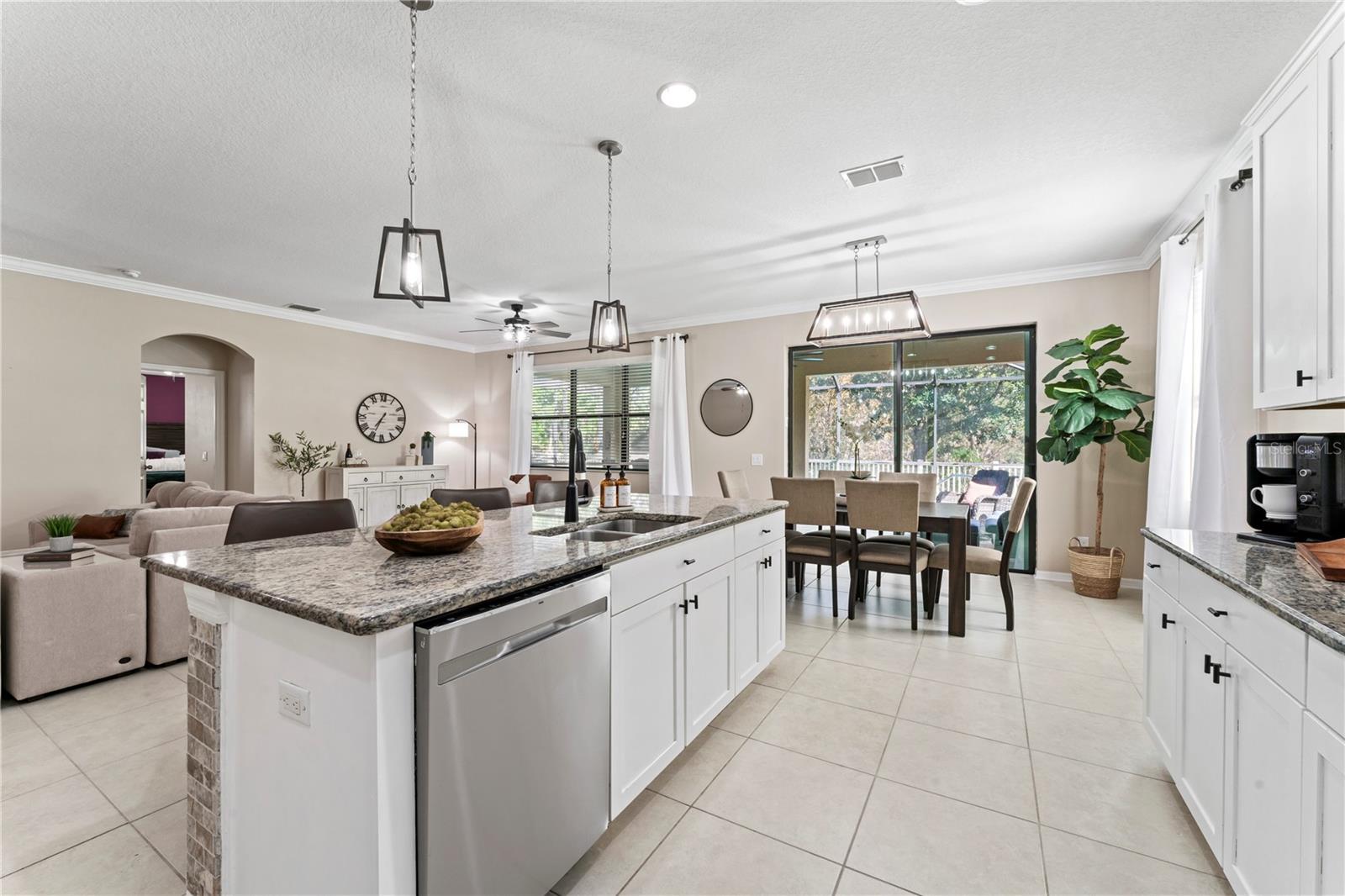 8446 BLUEVINE SKY DR, LAND O LAKES, FL, 34637