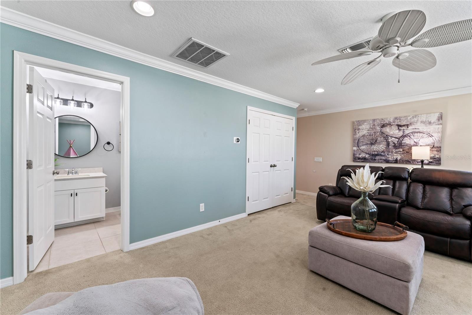 8446 BLUEVINE SKY DR, LAND O LAKES, FL, 34637