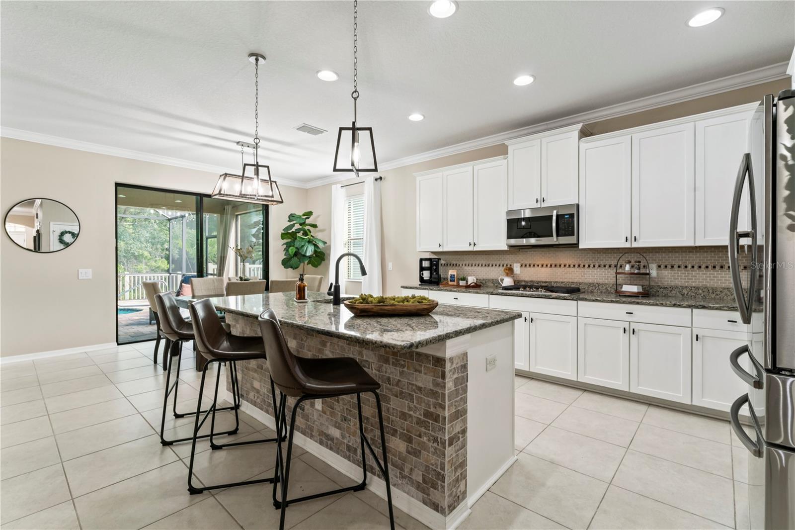 8446 BLUEVINE SKY DR, LAND O LAKES, FL, 34637