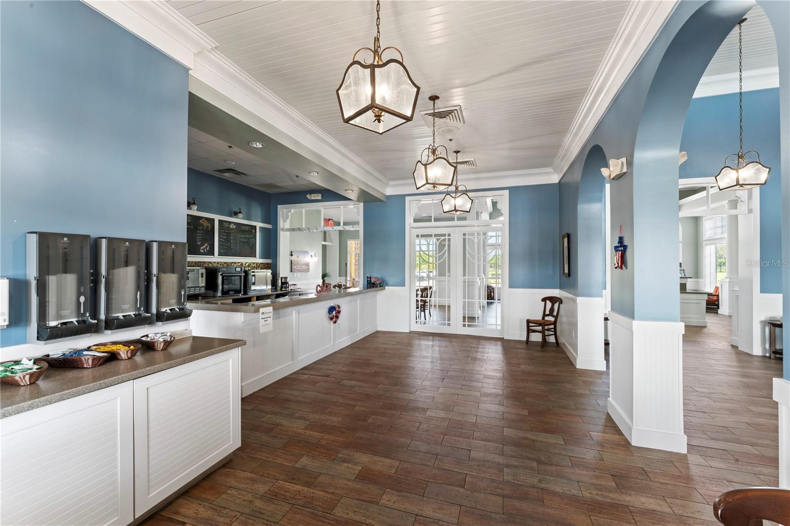 8446 BLUEVINE SKY DR, LAND O LAKES, FL, 34637