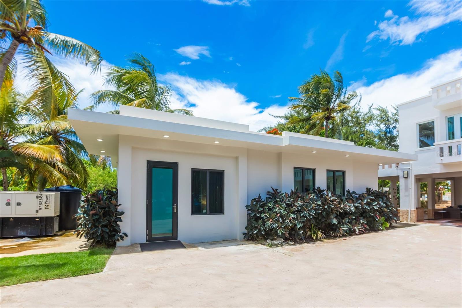 PR9108242 Property Photo