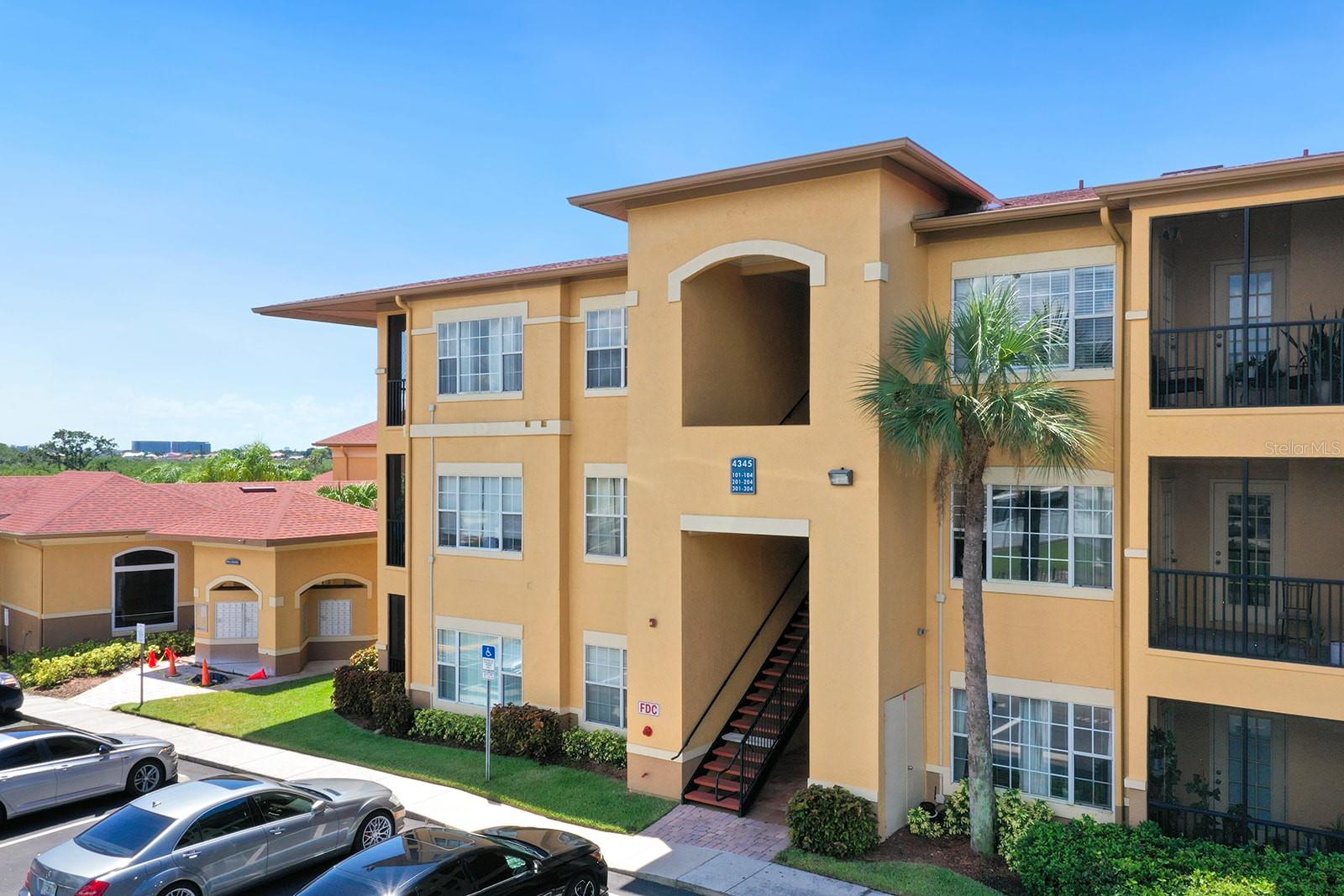 4345 BAYSIDE VILLAGE DR #104, TAMPA, FL, 33615