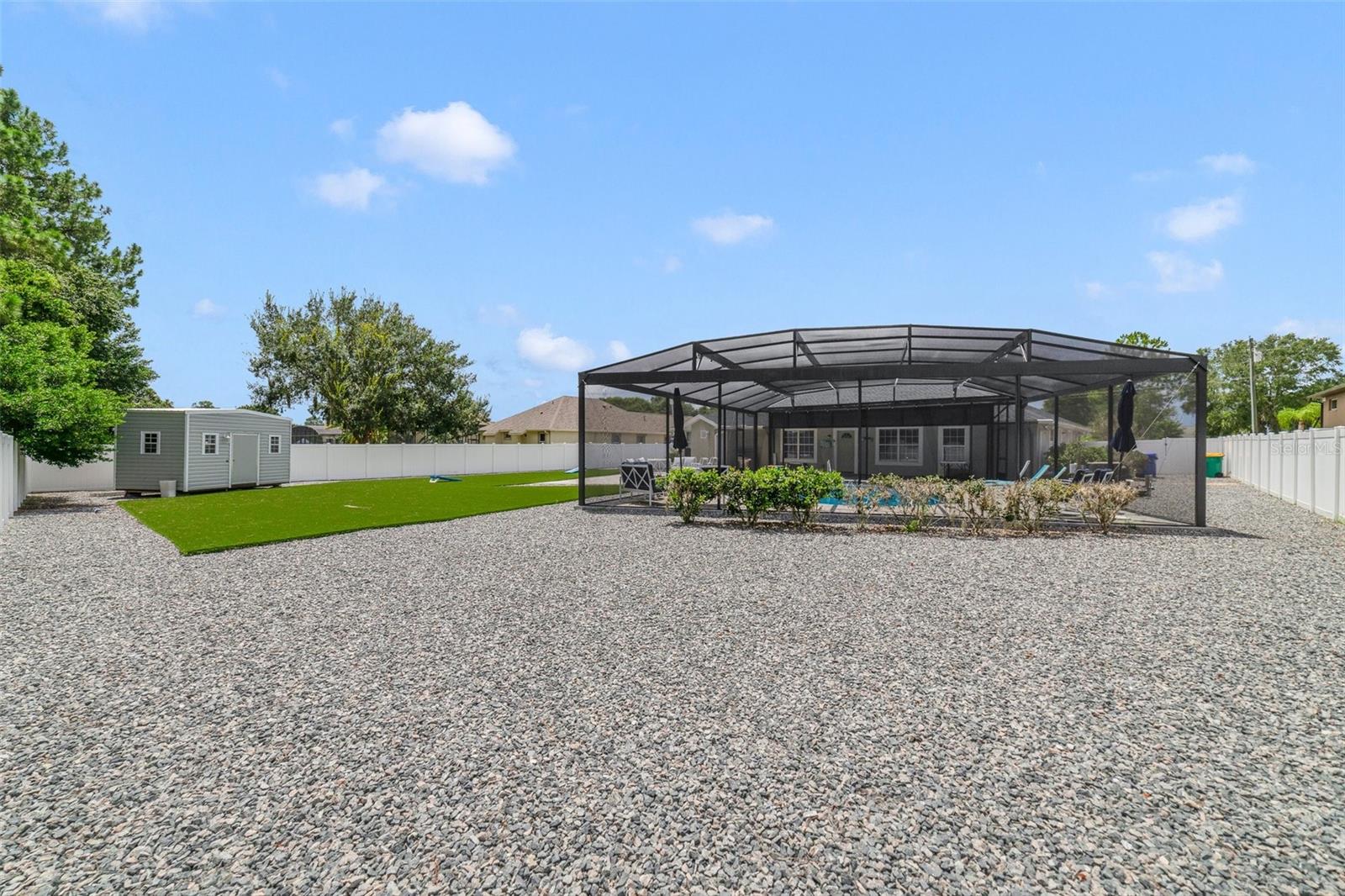 500 ANDERSON DR, TAVARES, FL, 32778