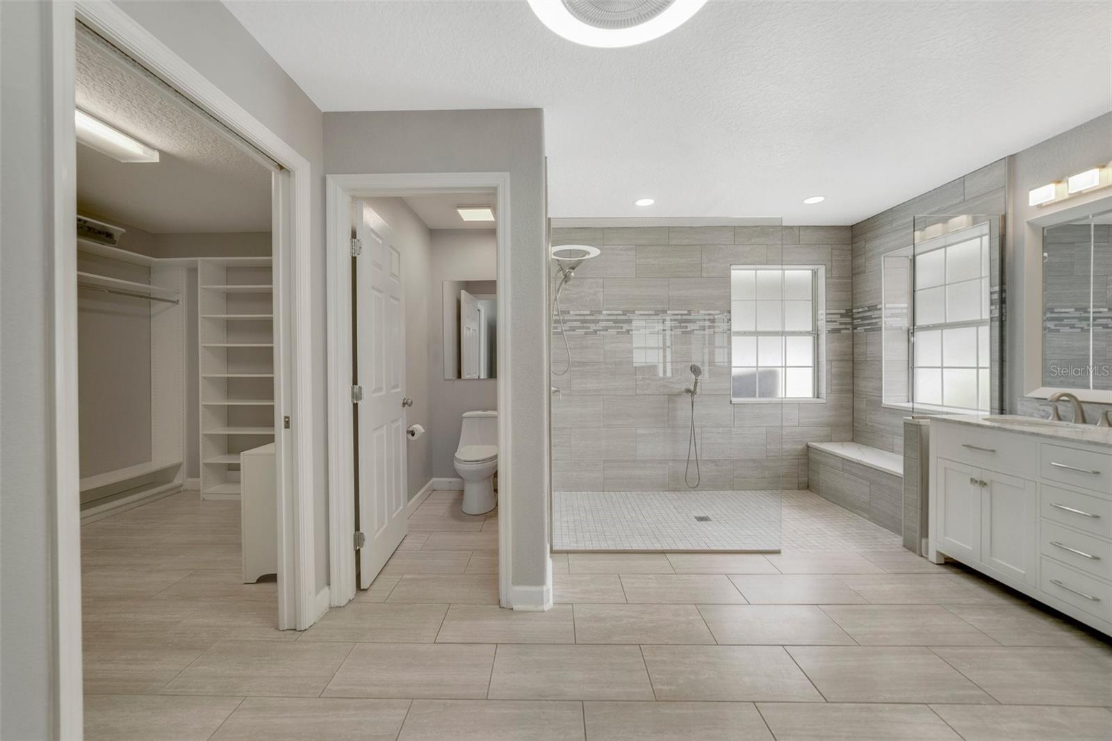 500 ANDERSON DR, TAVARES, FL, 32778