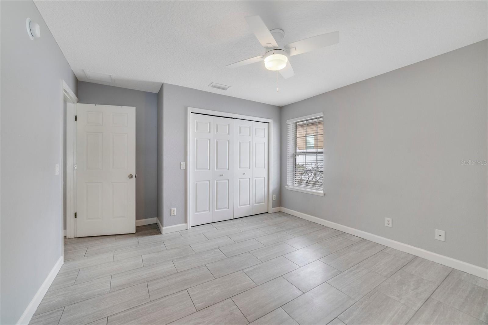 500 ANDERSON DR, TAVARES, FL, 32778