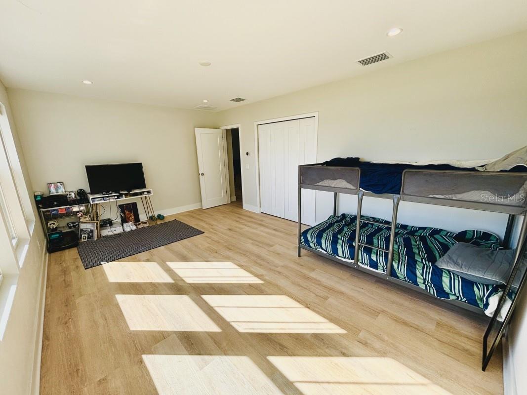 9123 SILVER LAKE DR, LEESBURG, FL, 34788