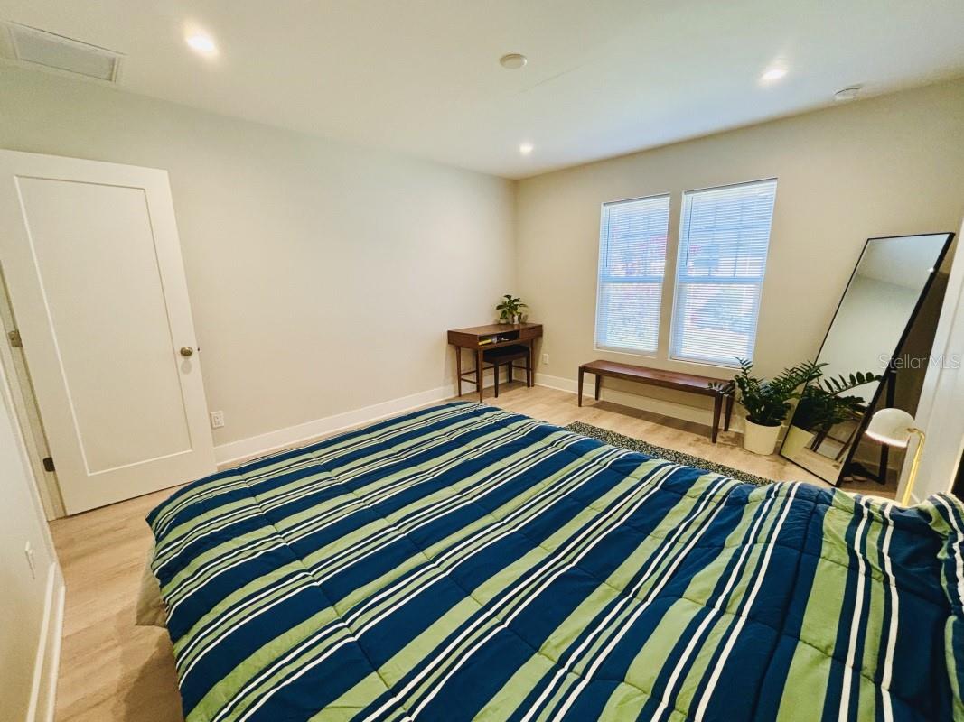 9123 SILVER LAKE DR, LEESBURG, FL, 34788