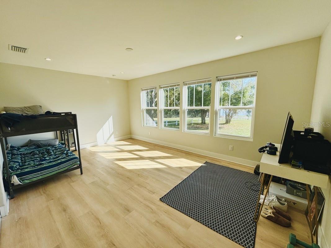 9123 SILVER LAKE DR, LEESBURG, FL, 34788