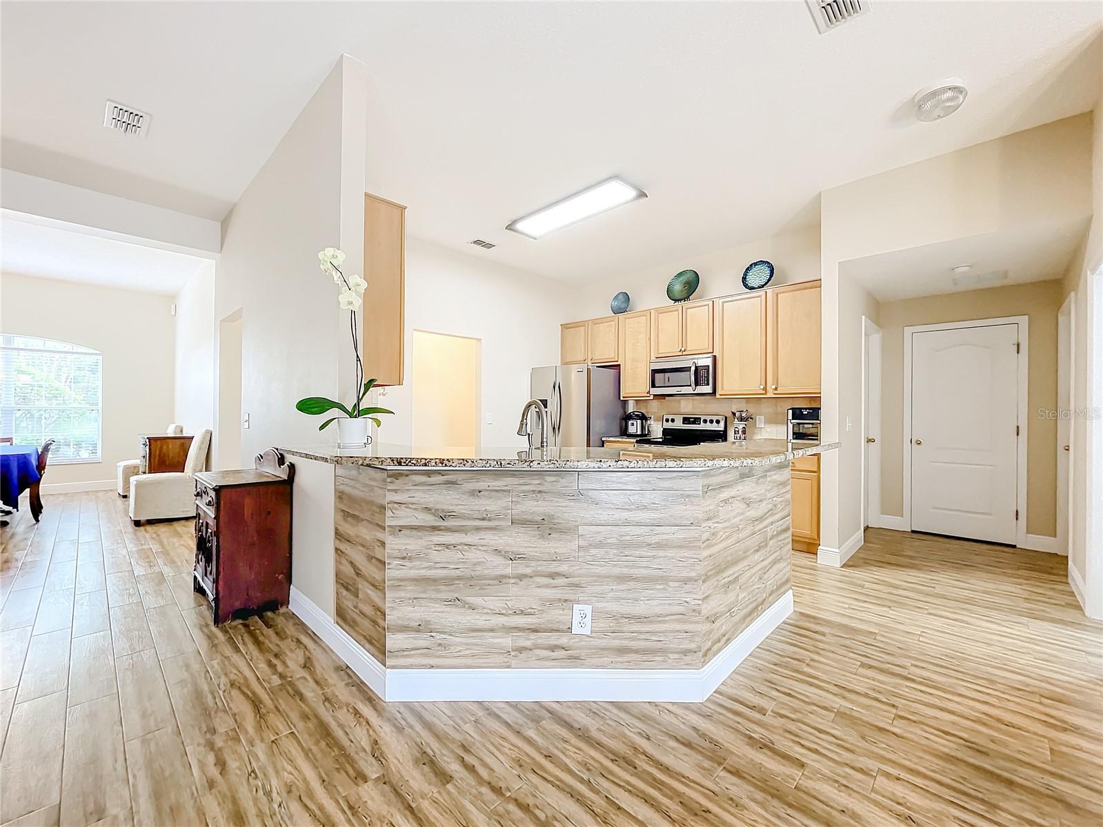 36839 WOLF CT, EUSTIS, FL, 32726