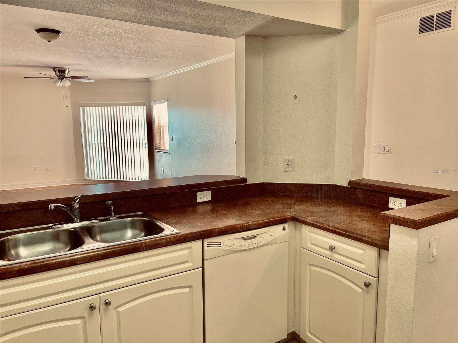 4516 SEAGULL DR #214, NEW PORT RICHEY, FL, 34652