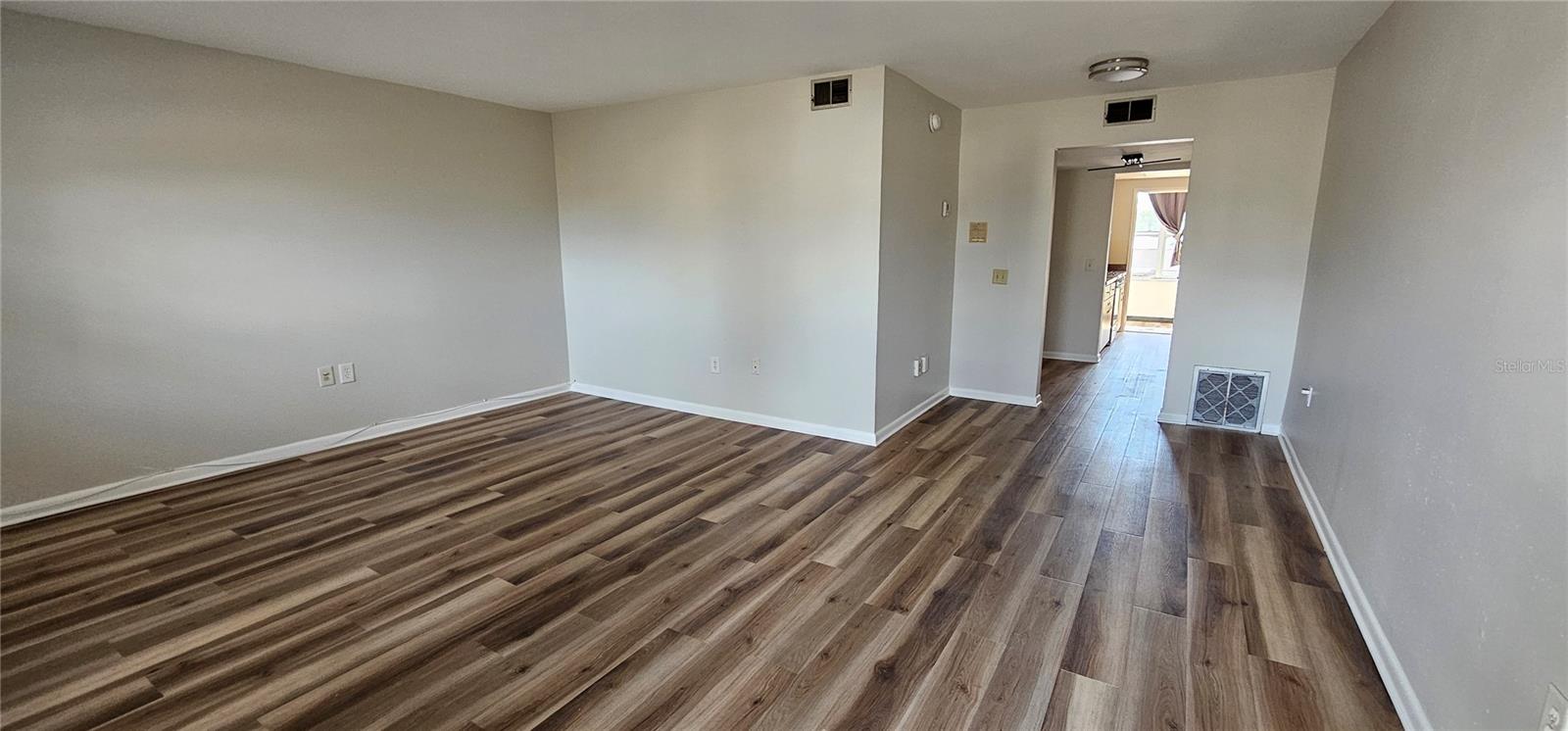 911 WASHINGTON AVE SW #211, LARGO, FL, 33770