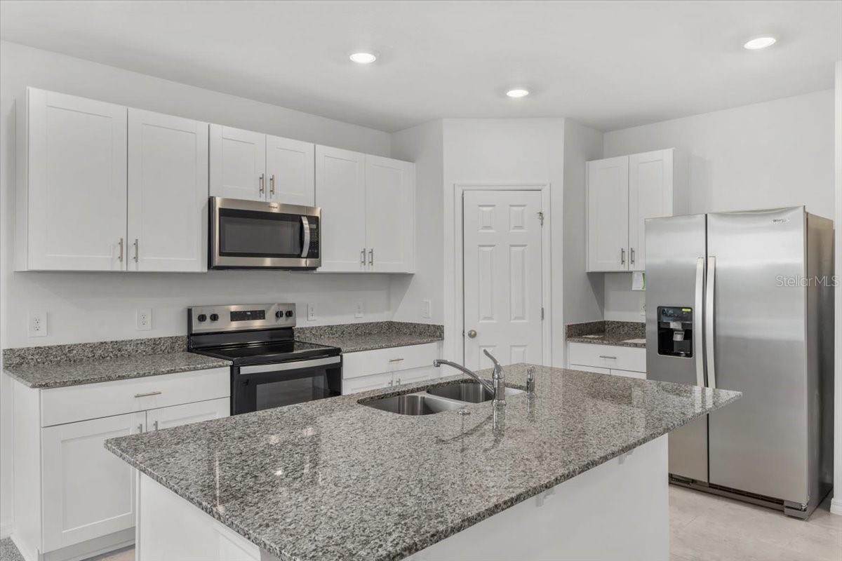 2482 LEEDS ST, HAINES CITY, FL, 33844