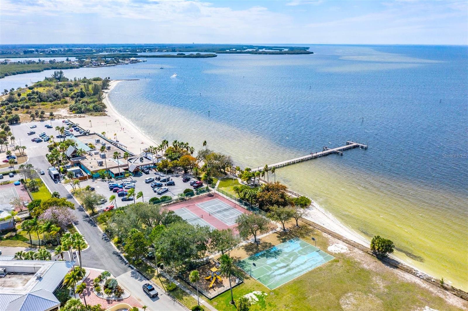 905 SEAGRAPE DR, RUSKIN, FL, 33570