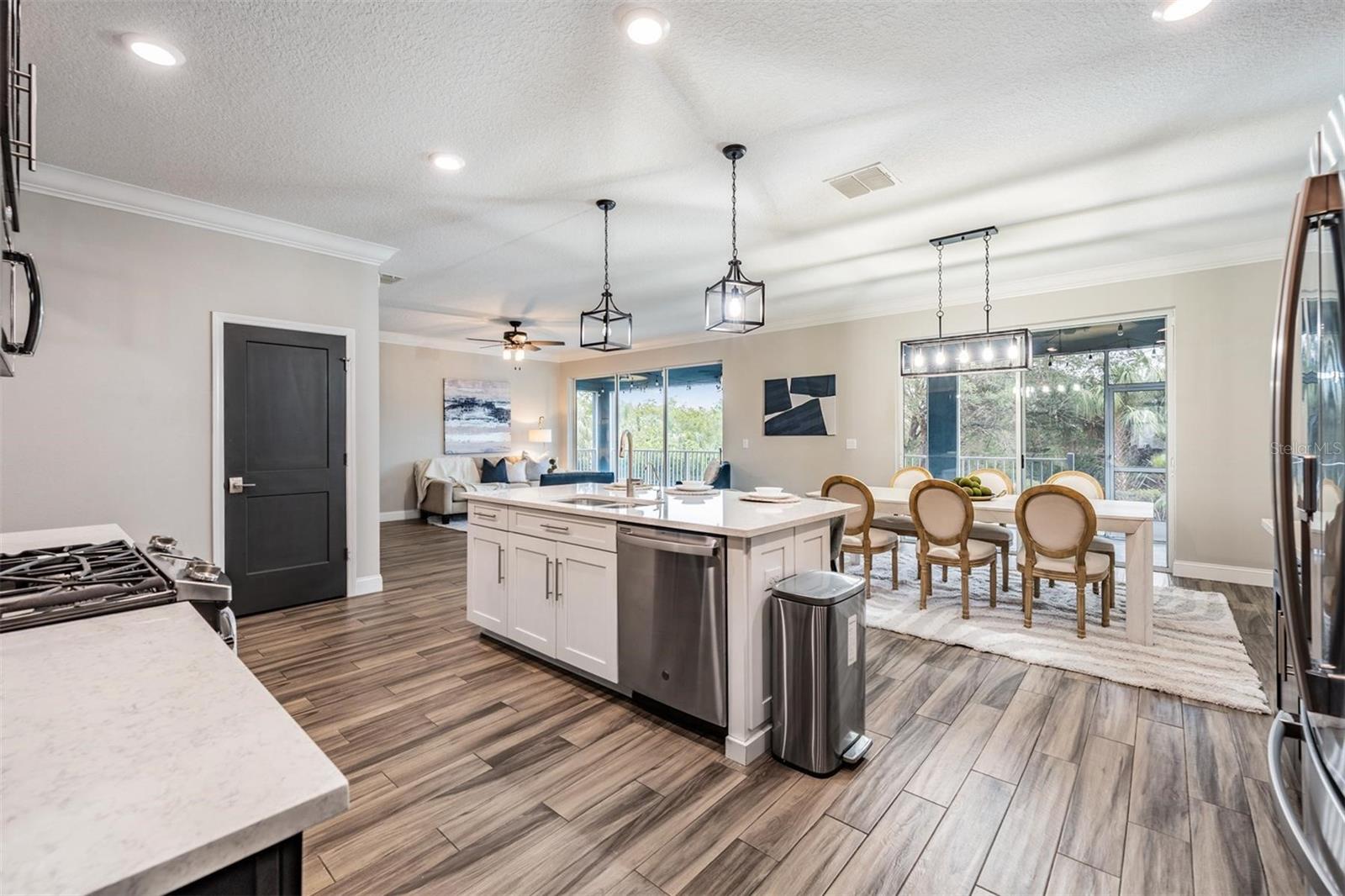 905 SEAGRAPE DR, RUSKIN, FL, 33570