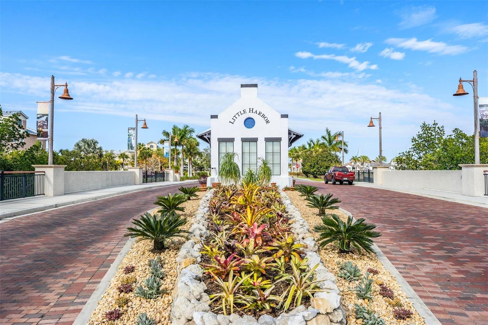 905 SEAGRAPE DR, RUSKIN, FL, 33570