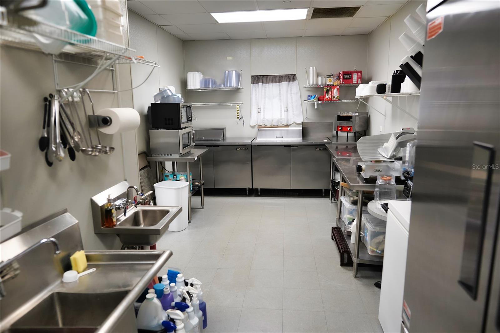 20 N ORANGE AVE #202, ORLANDO, FL, 32801