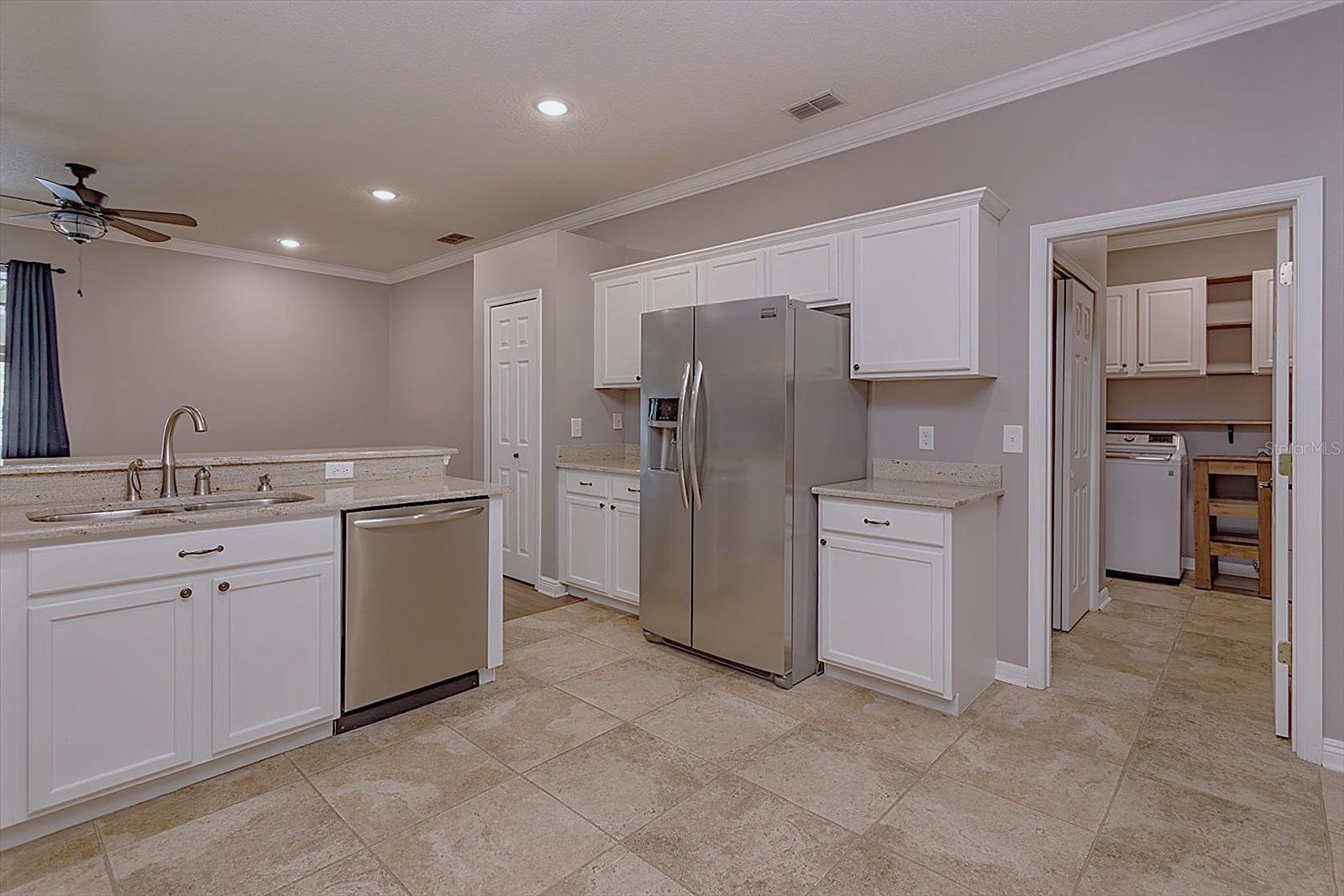 2356 WALES CT, OCOEE, FL, 34761