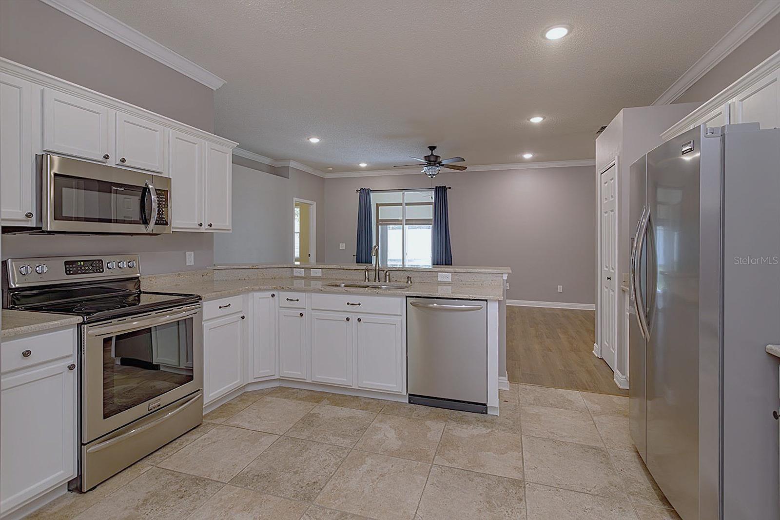 2356 WALES CT, OCOEE, FL, 34761