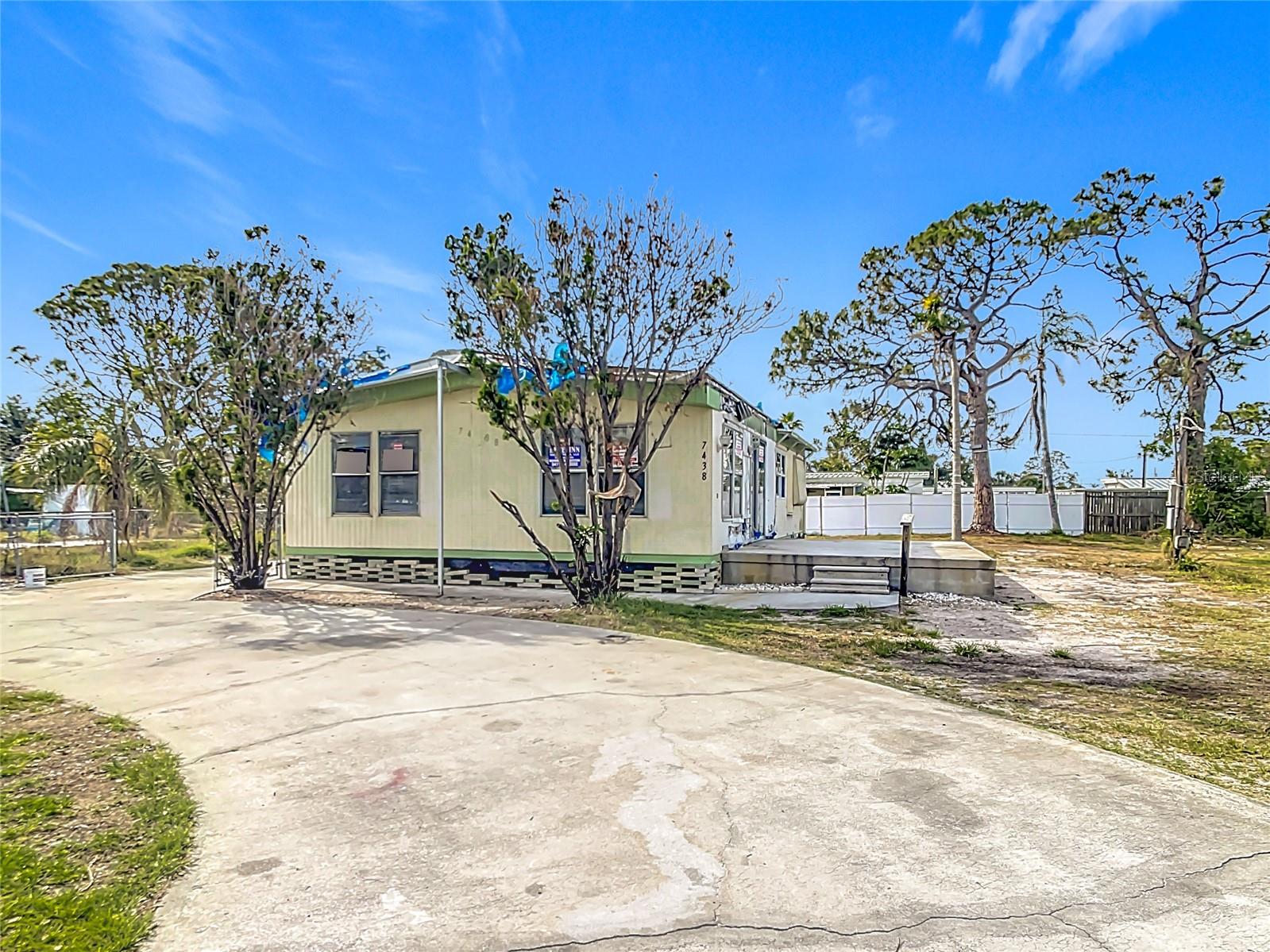 A4620308 Property Photo