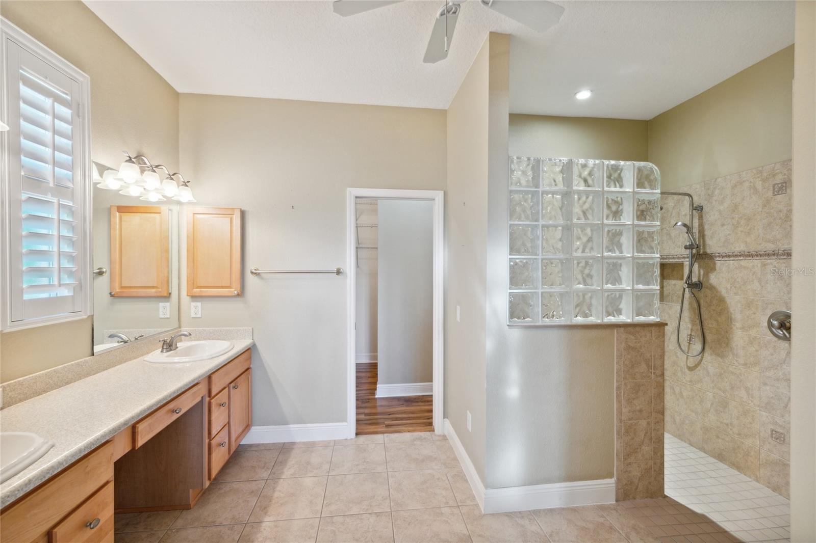 2003 RIDGE SPRING DR, THE VILLAGES, FL, 32162