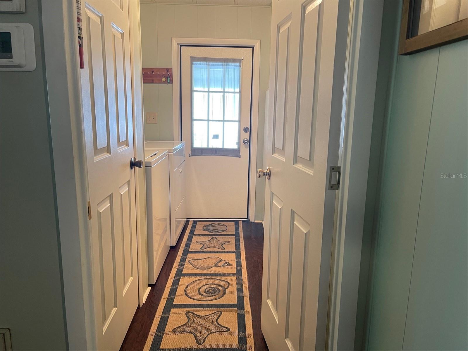 701 ROBIN LANE, WILDWOOD, FL, 34785