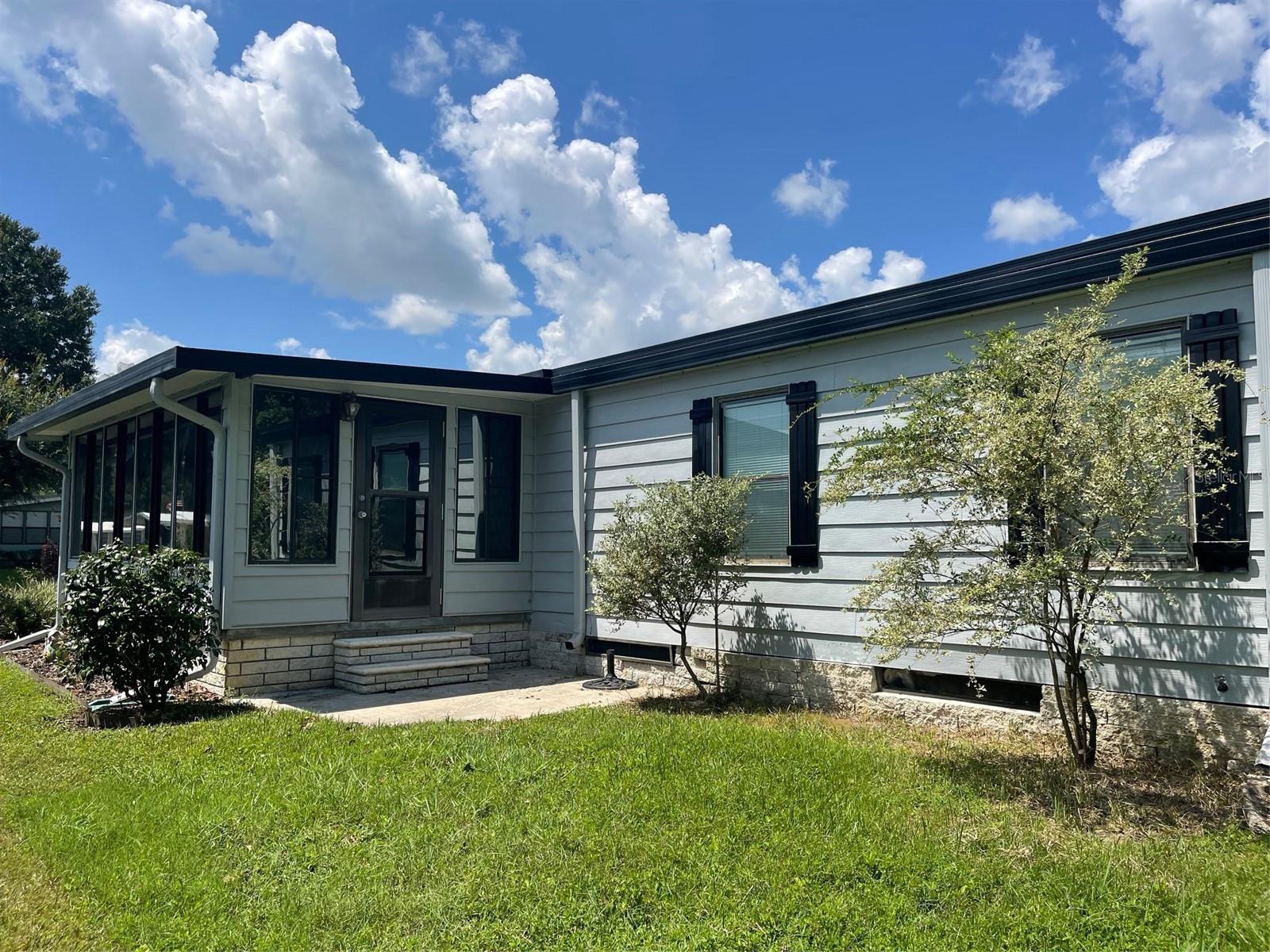 701 ROBIN LANE, WILDWOOD, FL, 34785