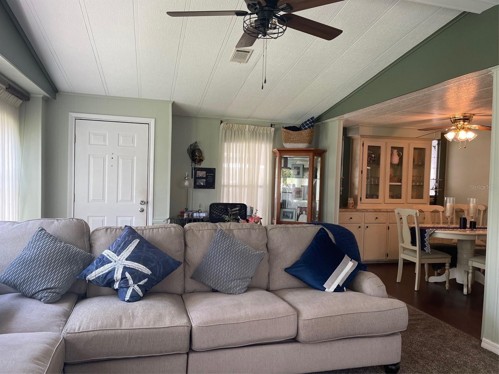 701 ROBIN LANE, WILDWOOD, FL, 34785